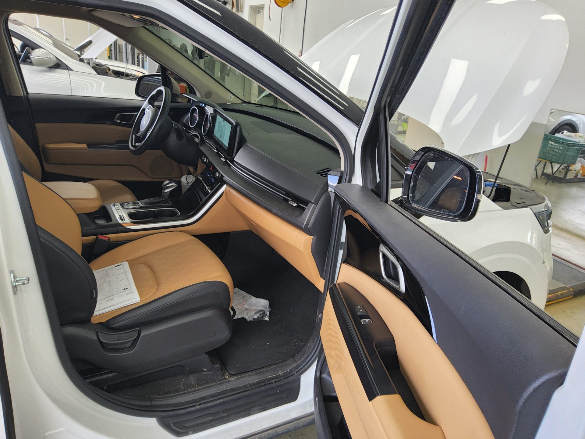 2023 - kia carnival