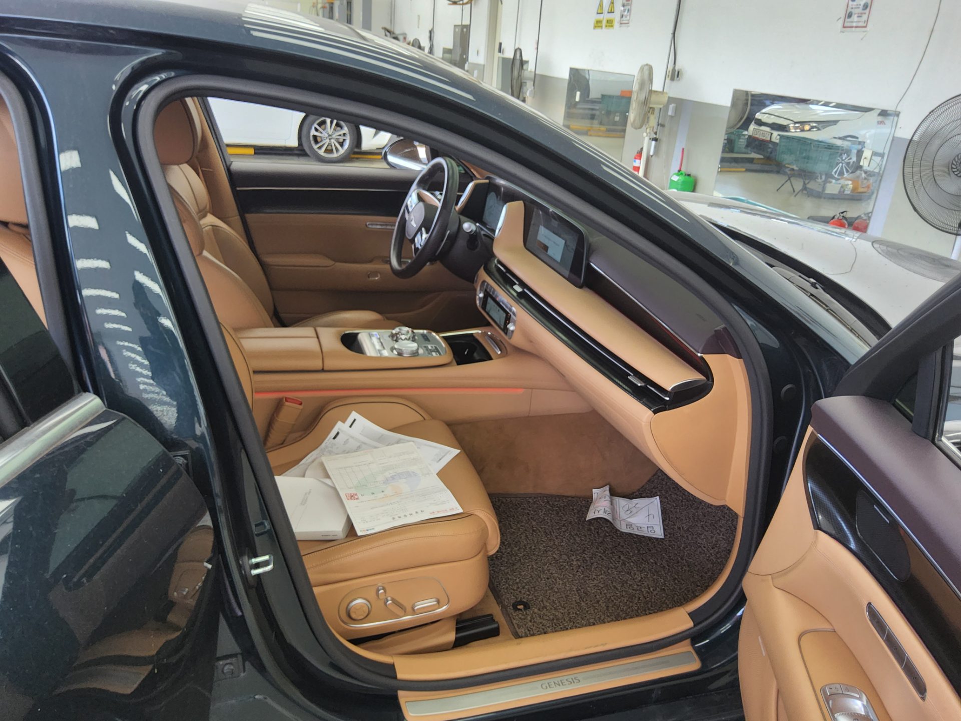 جينيسيس G90 2023 — صورة 7