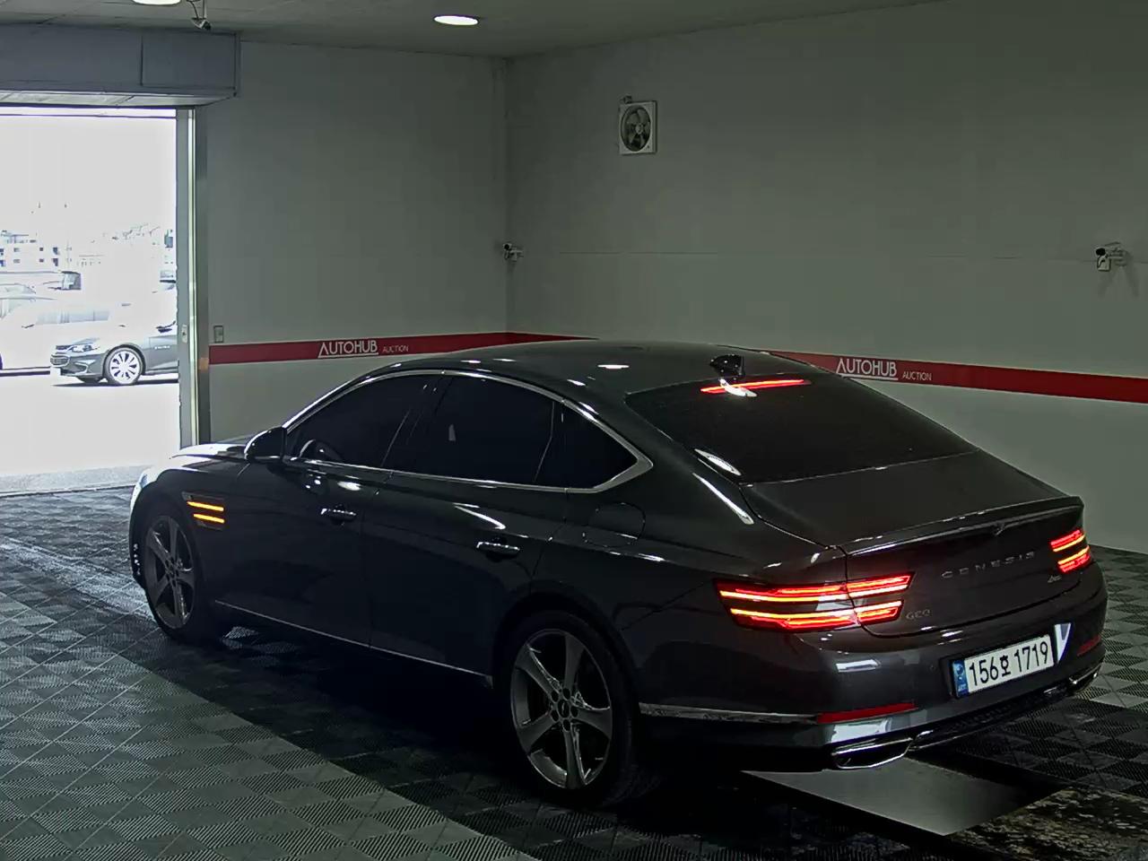 2021 - genesis g80
