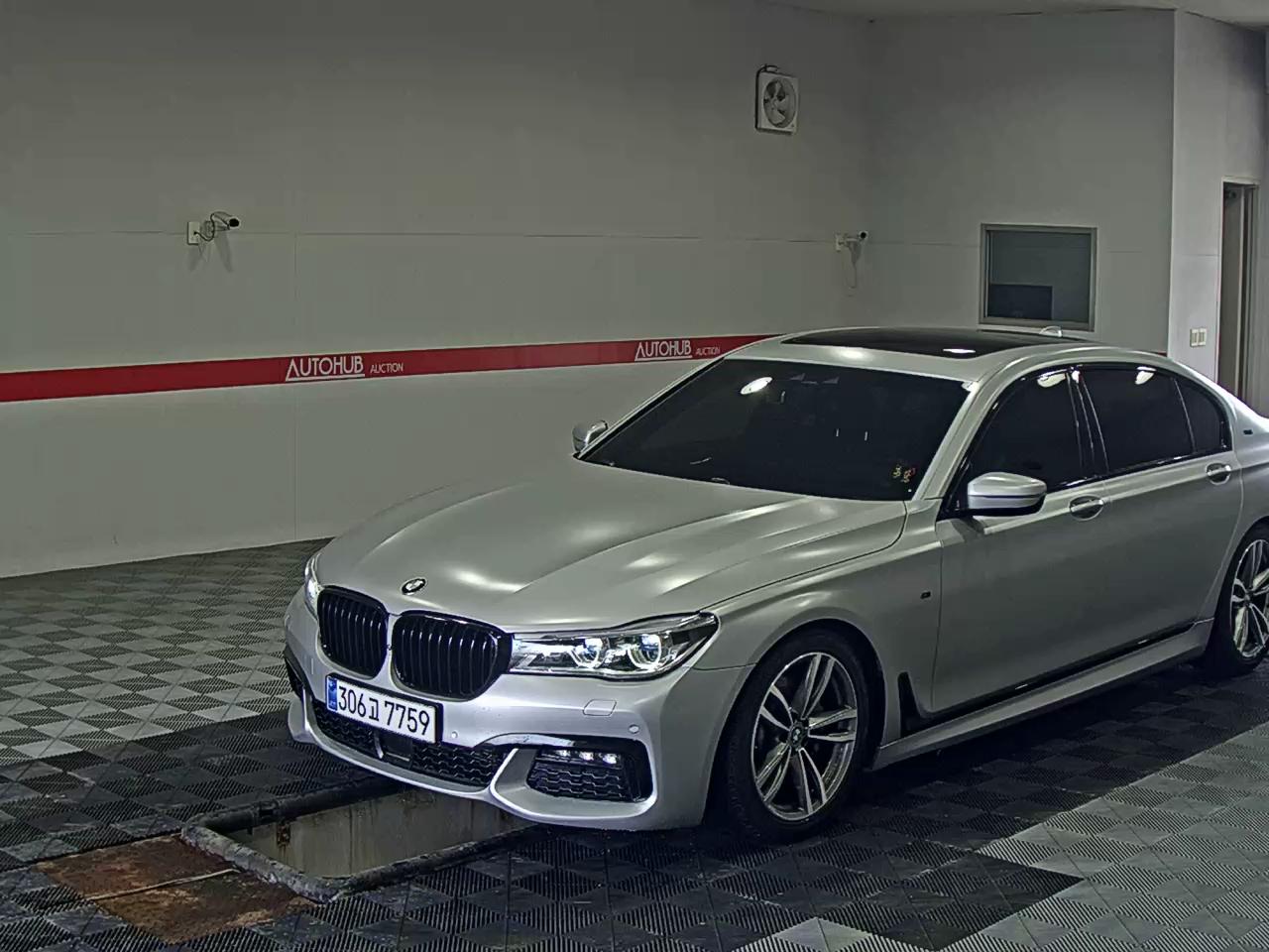 2018 - bmw m7