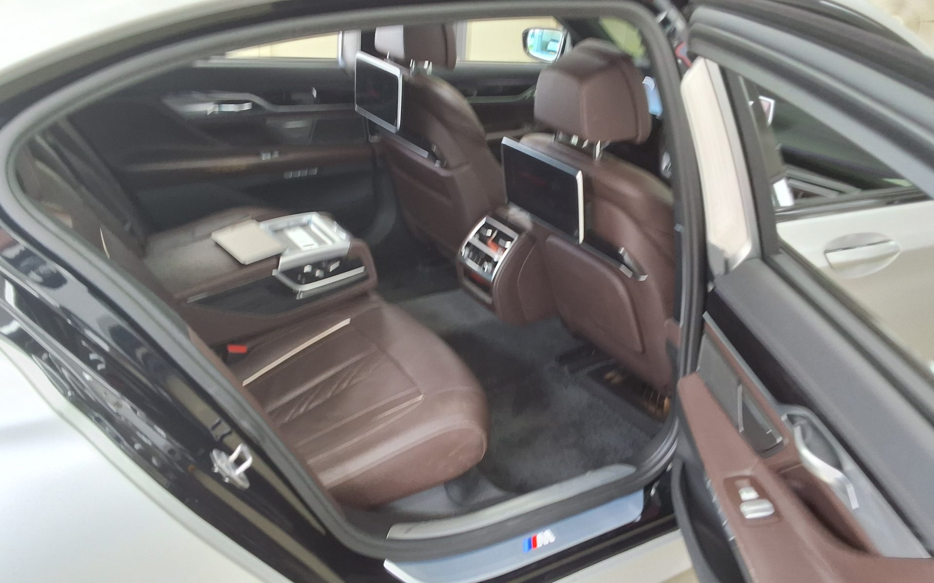 2018 - bmw m7