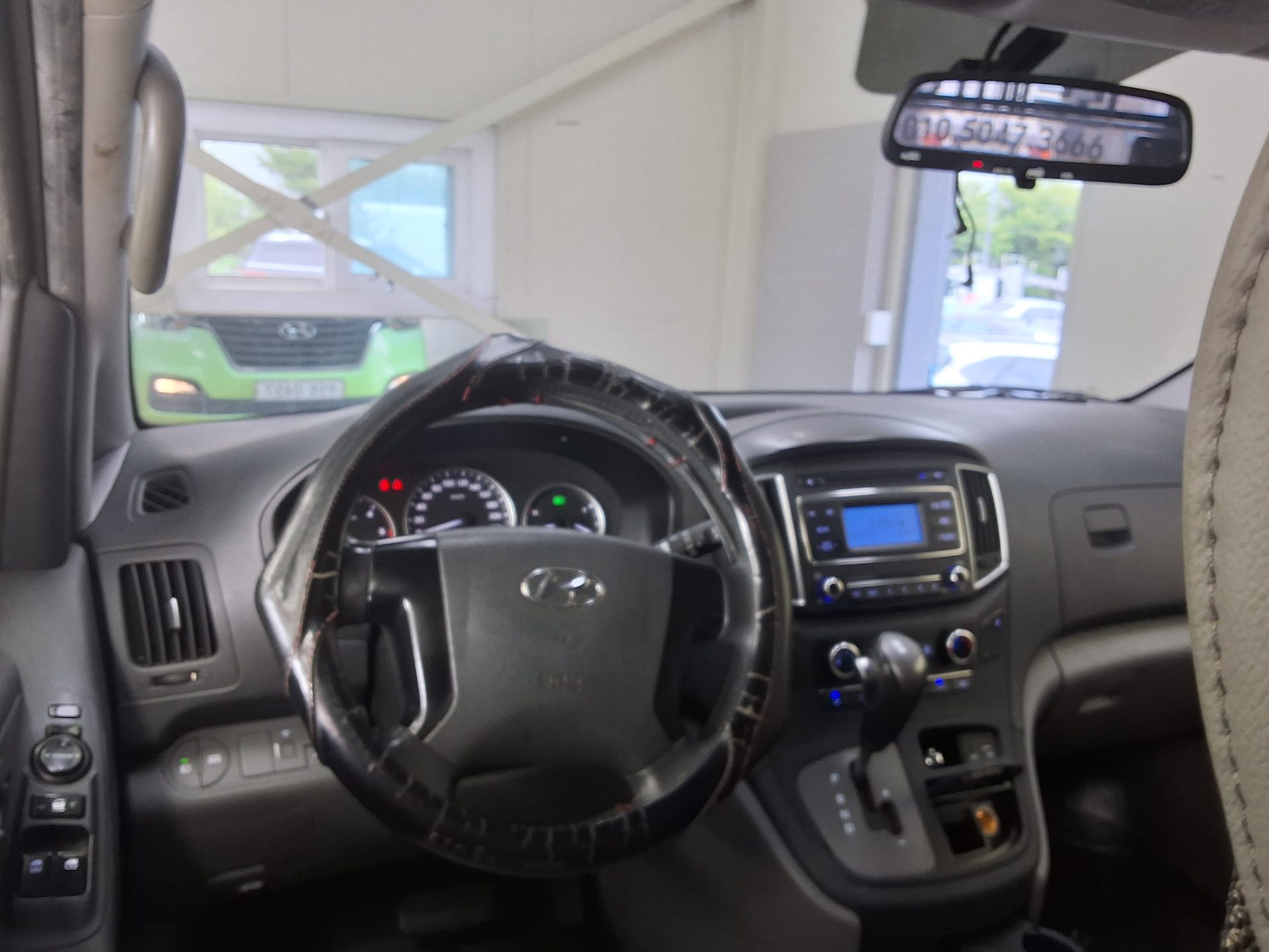 2019 - hyundai grand starex