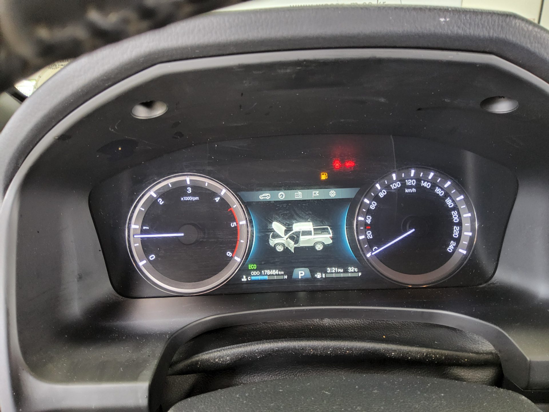 2021 - ssangyong rexton
