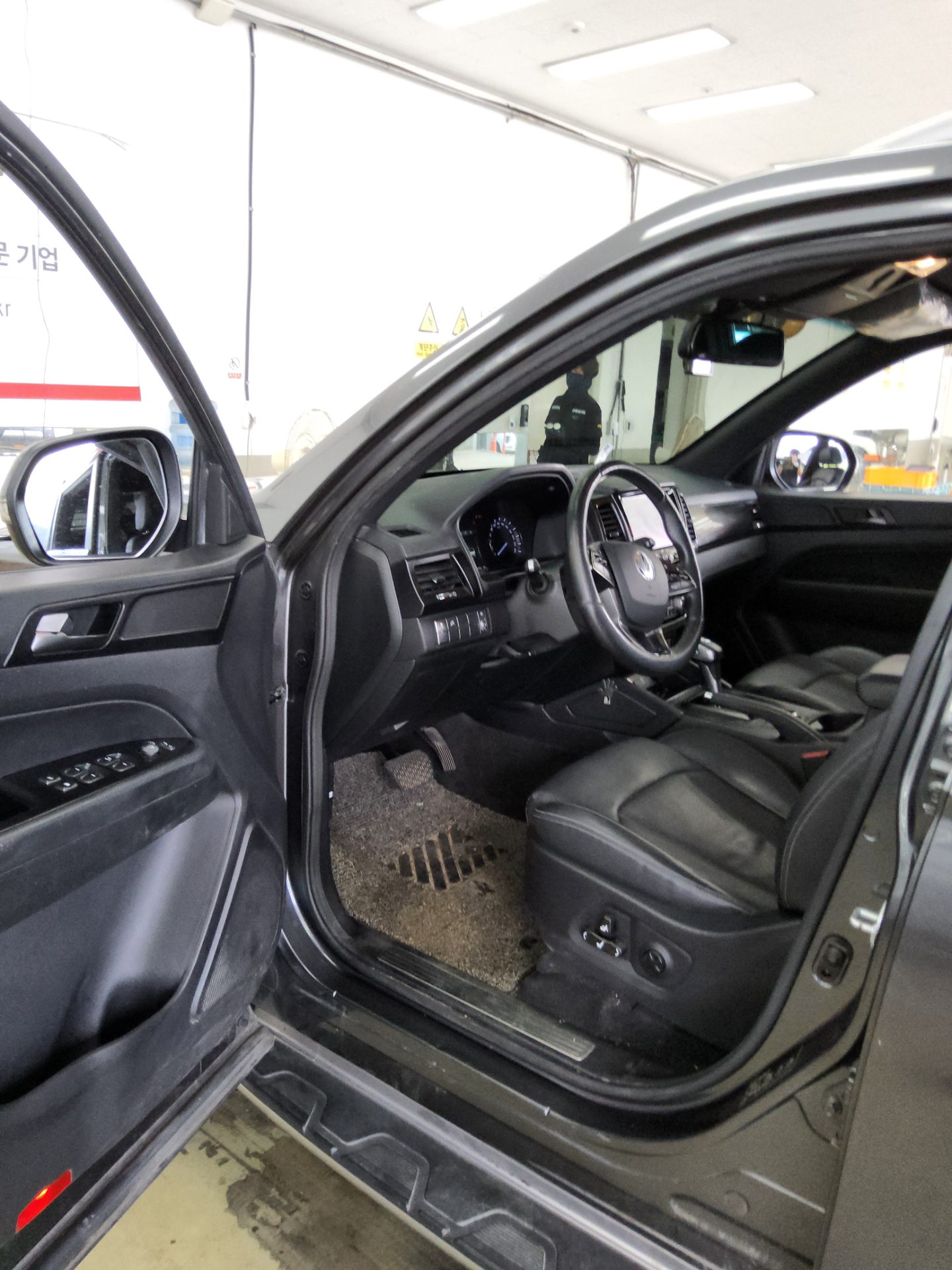 2021 - ssangyong rexton