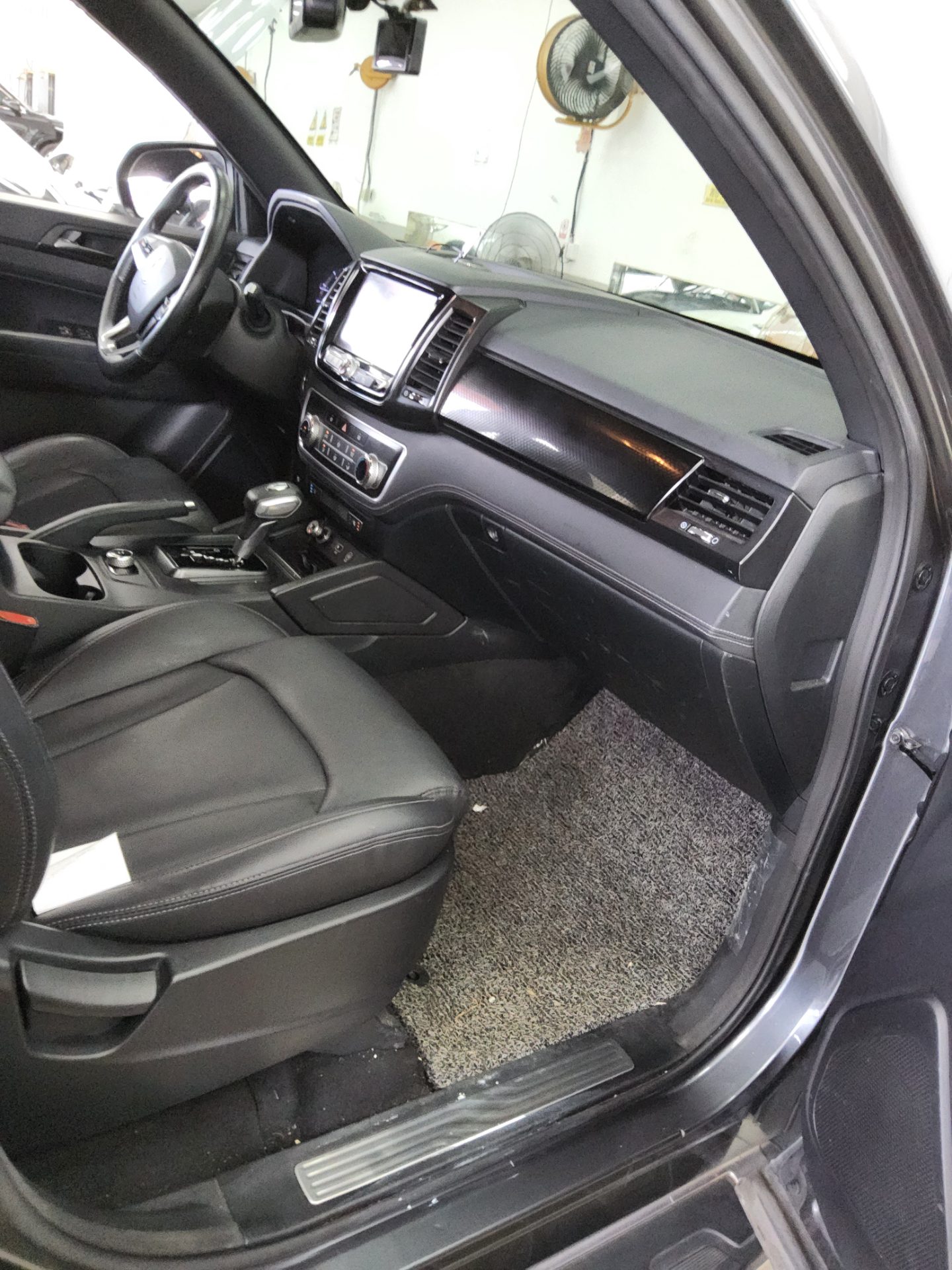 2021 - ssangyong rexton