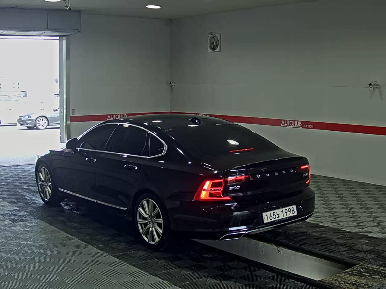 2018 - volvo s90