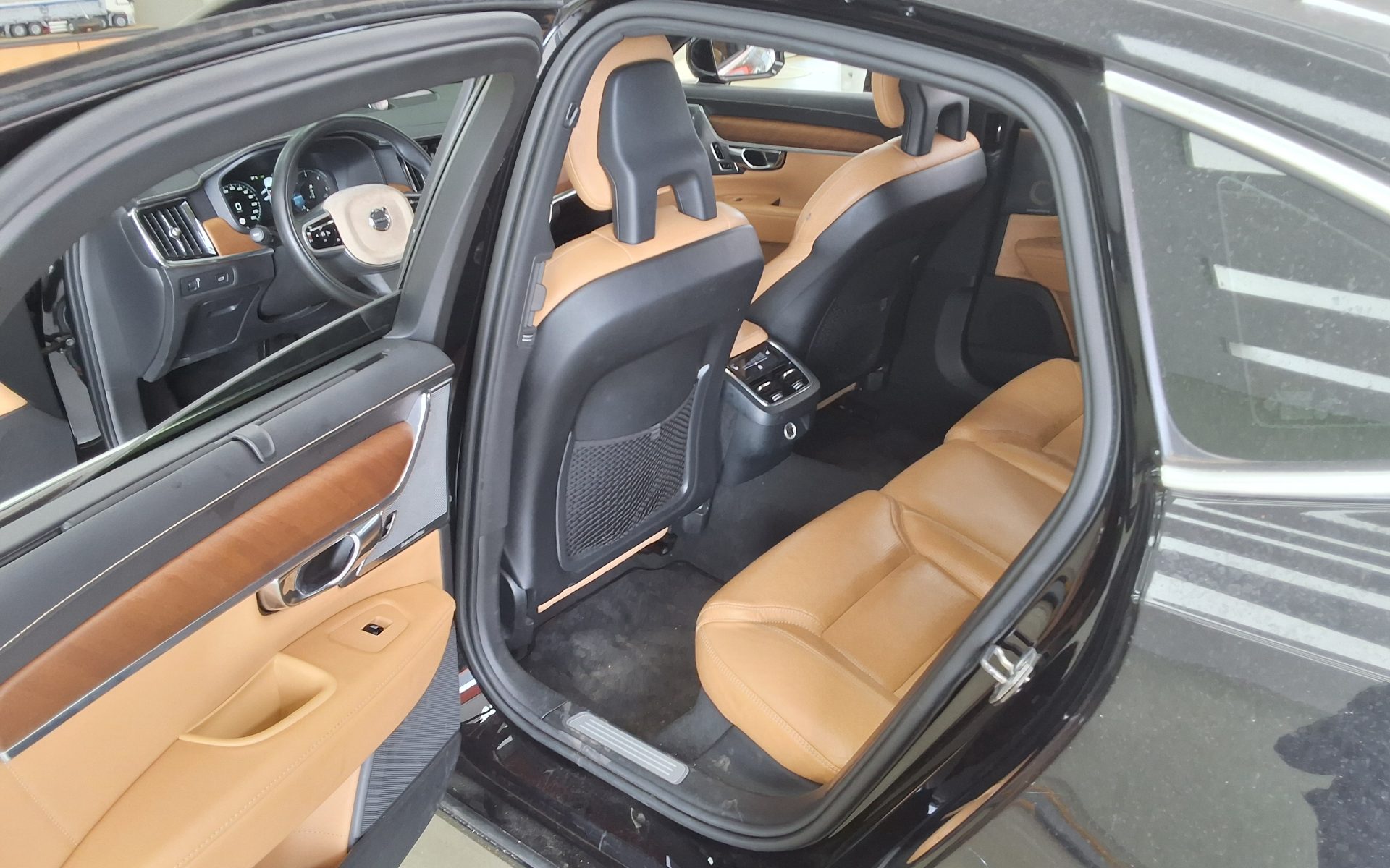 2018 - volvo s90