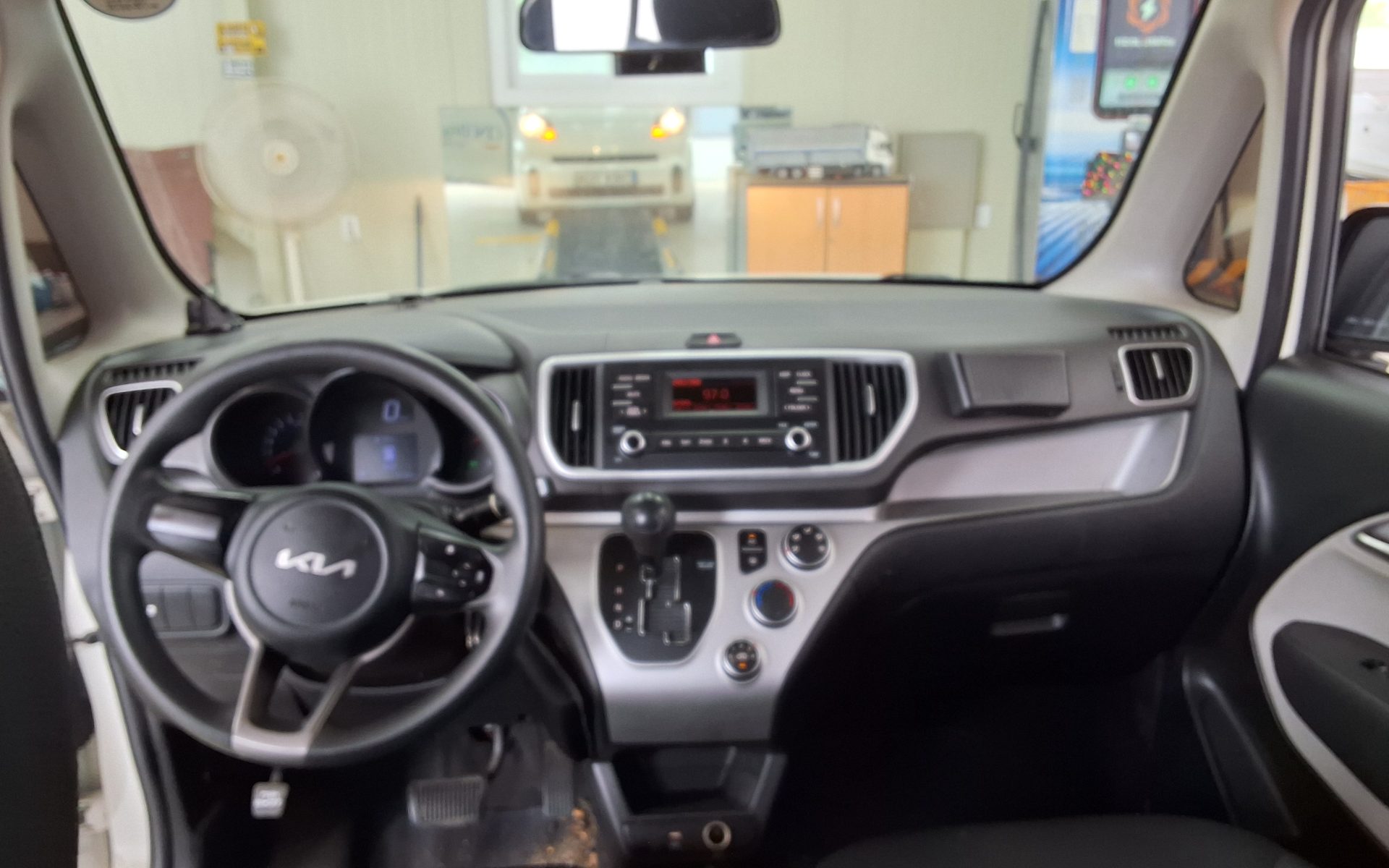 2022 - kia ray