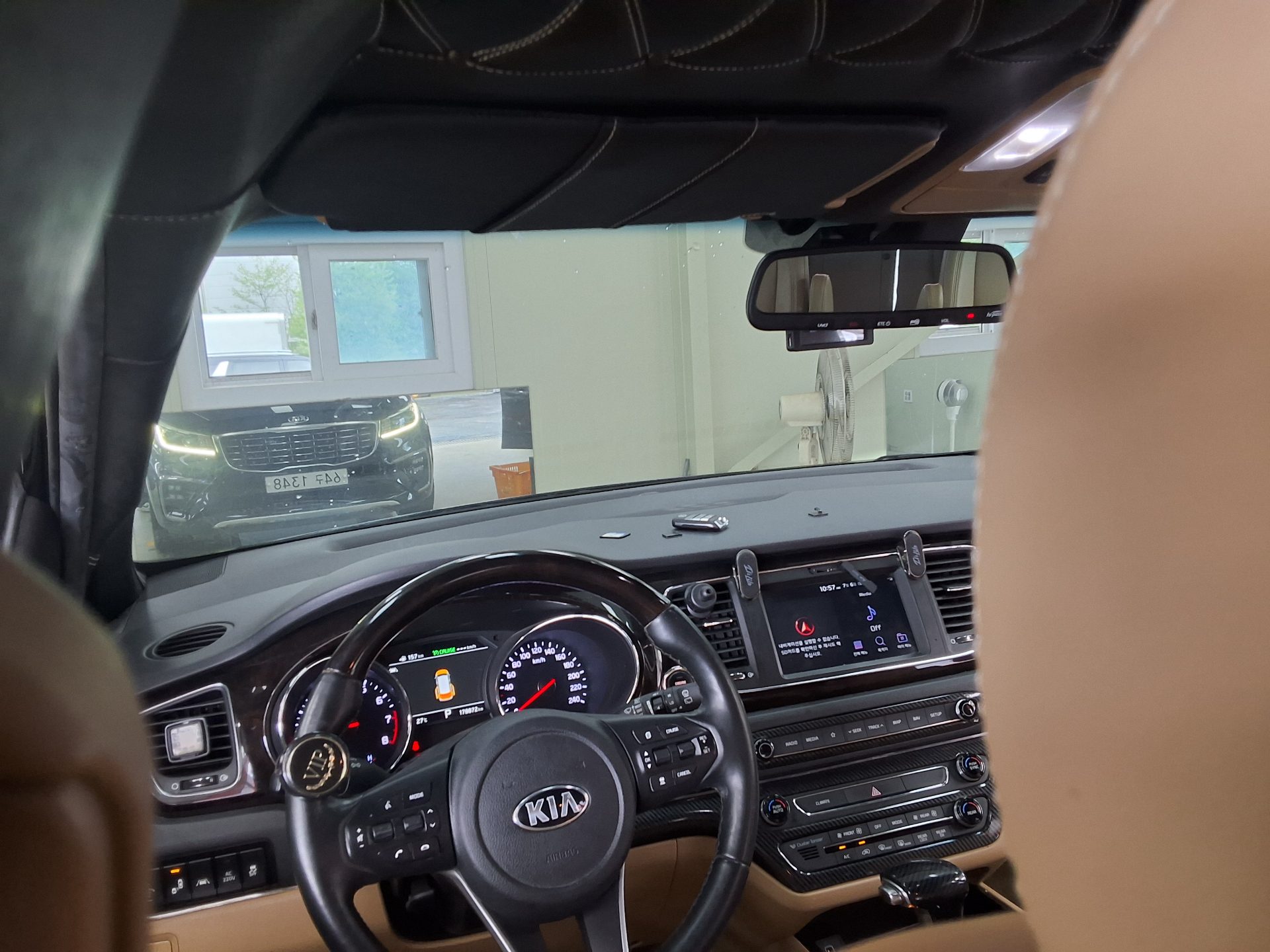 2019 - kia carnival