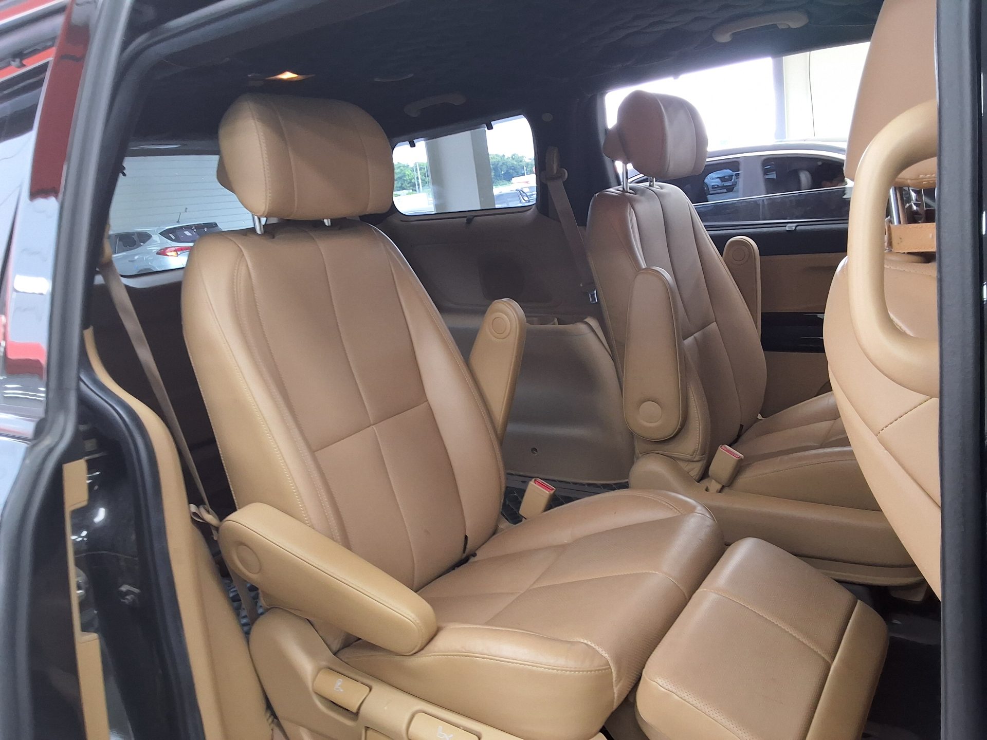2019 - kia carnival