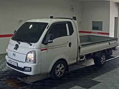 HYUNDAI PORTER II VGT SUPER CAB EXTRA WHEELBASE