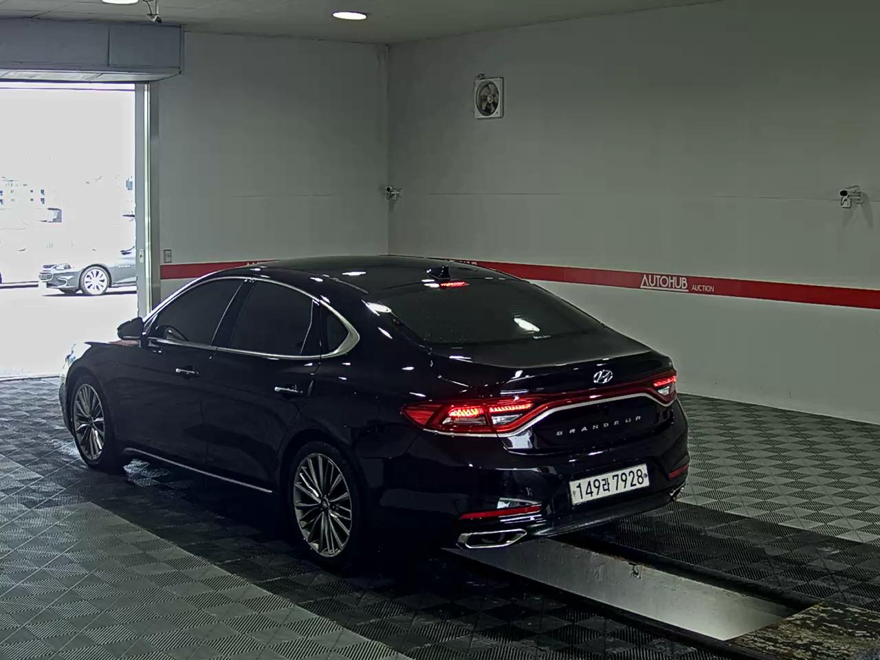2018 - hyundai grandeur