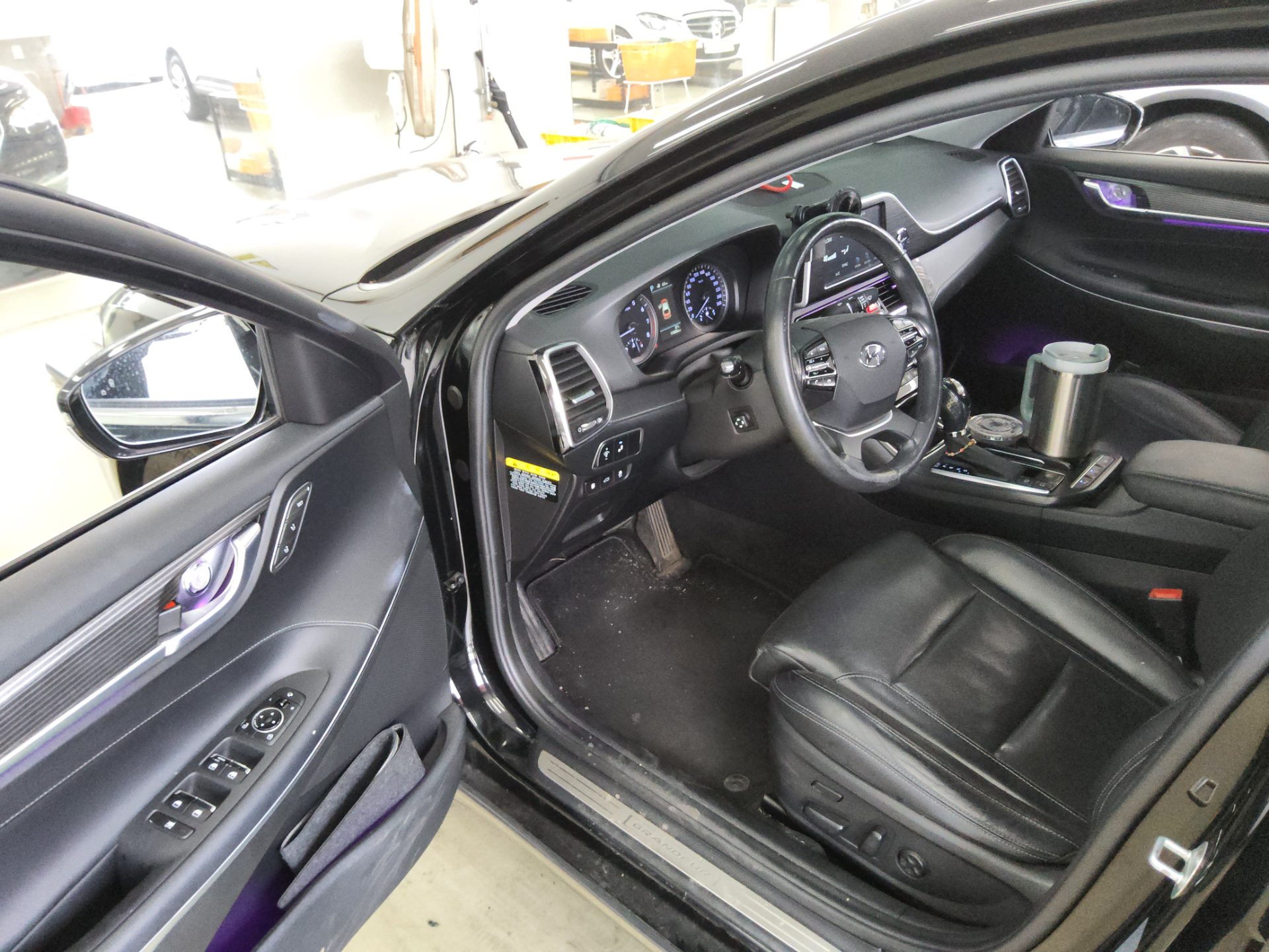 2018 - hyundai grandeur
