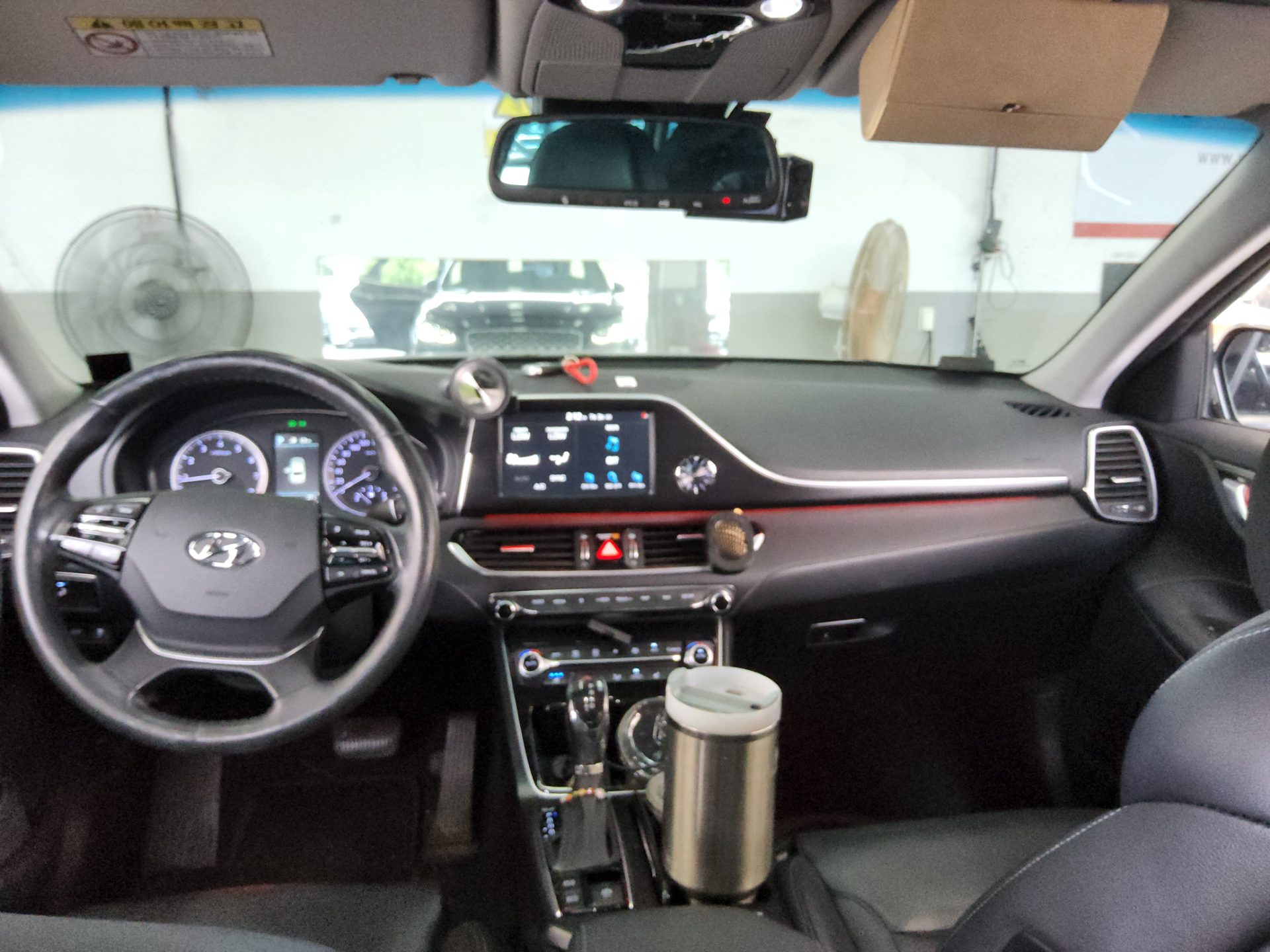 2018 - hyundai grandeur