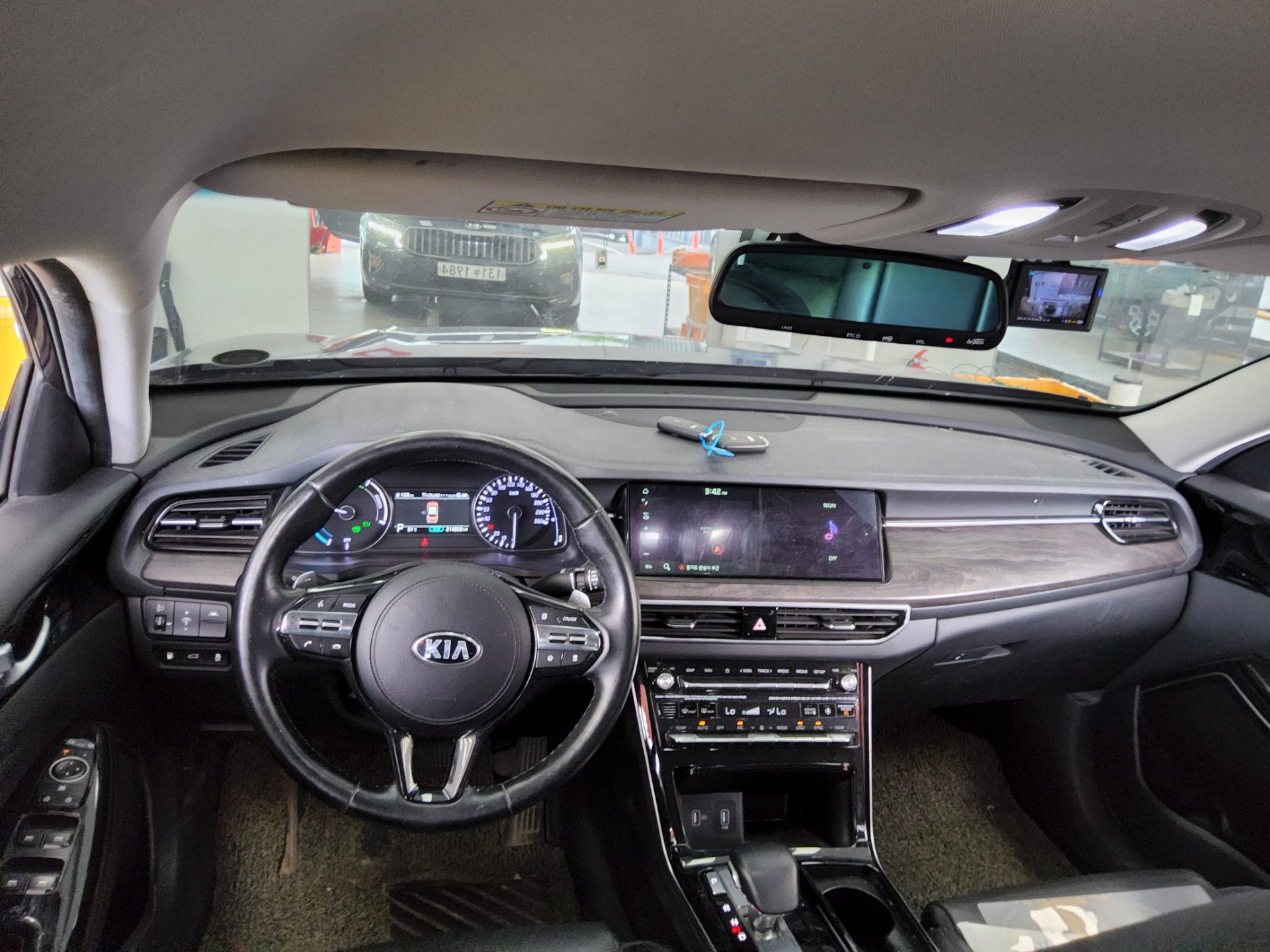 2020 - kia k7