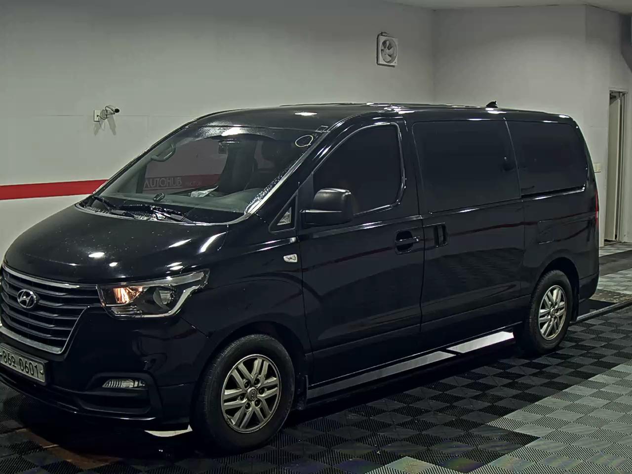 2019 - hyundai grand starex
