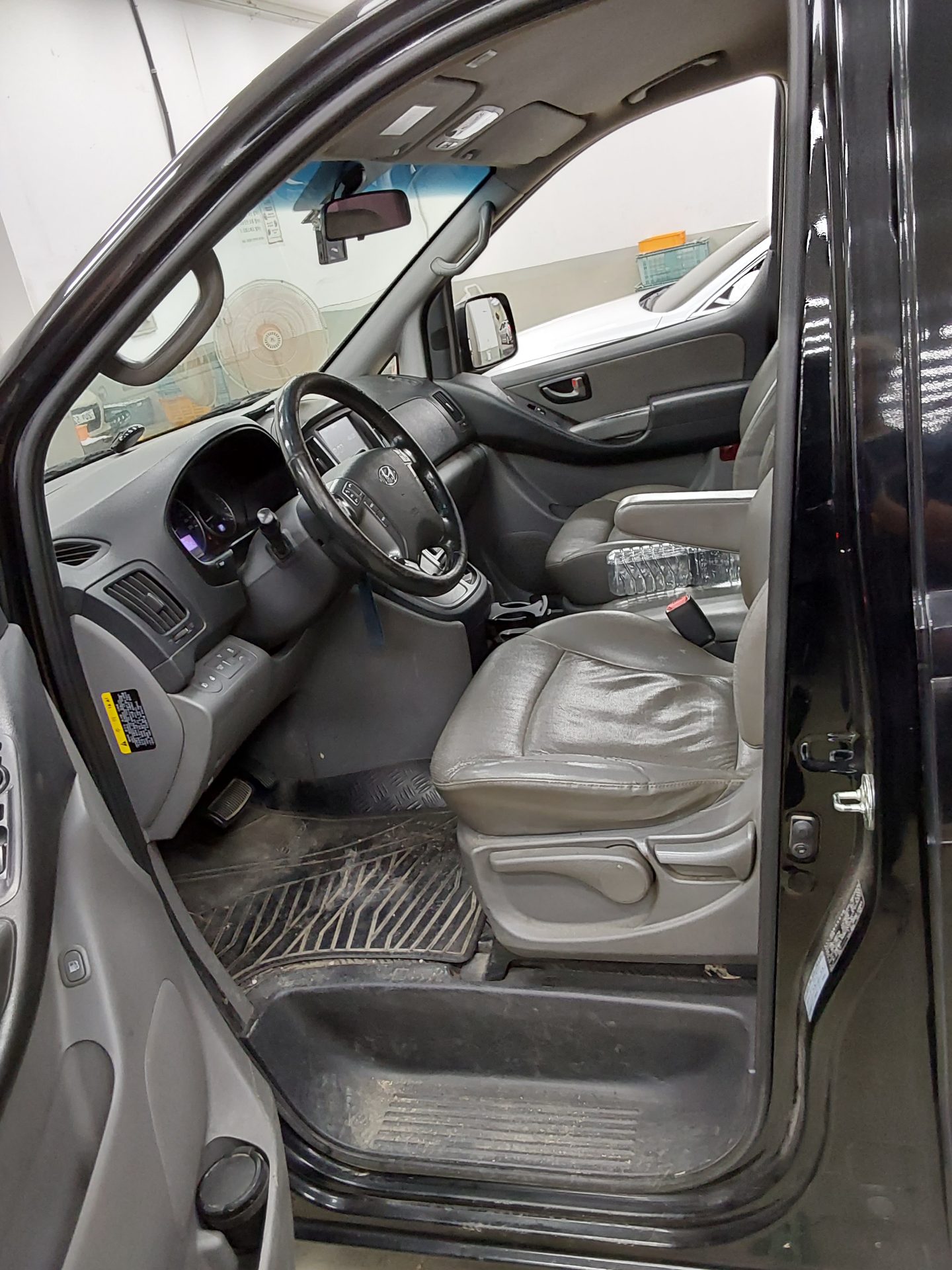 2019 - hyundai grand starex