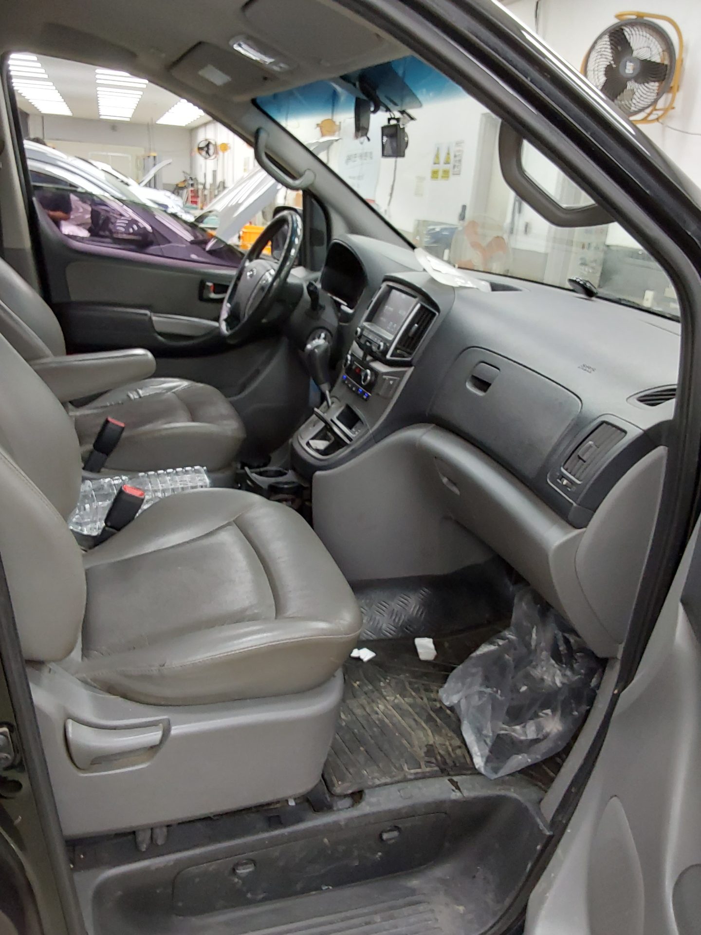 2019 - hyundai grand starex