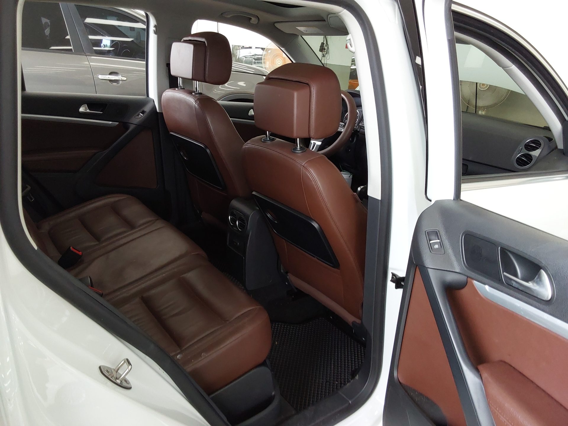 2016 - volkswagen tiguan