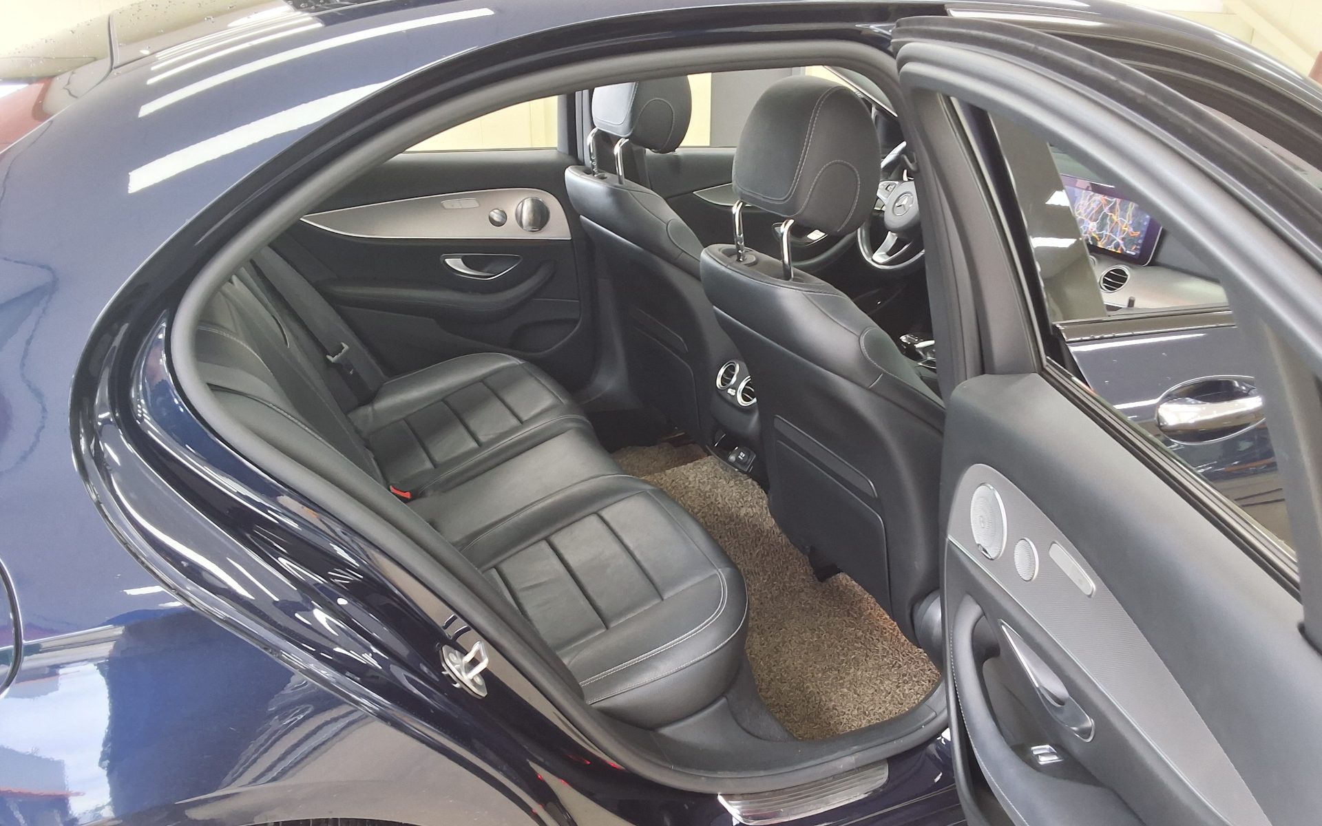2017 - mercedes-benz e300