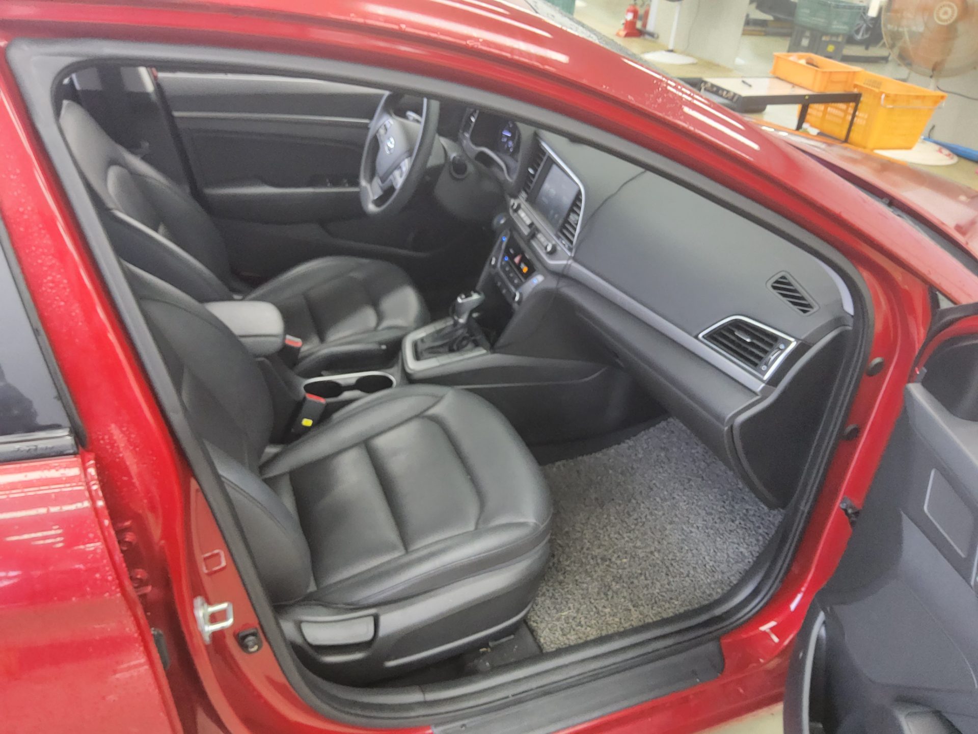 2018 - hyundai avante