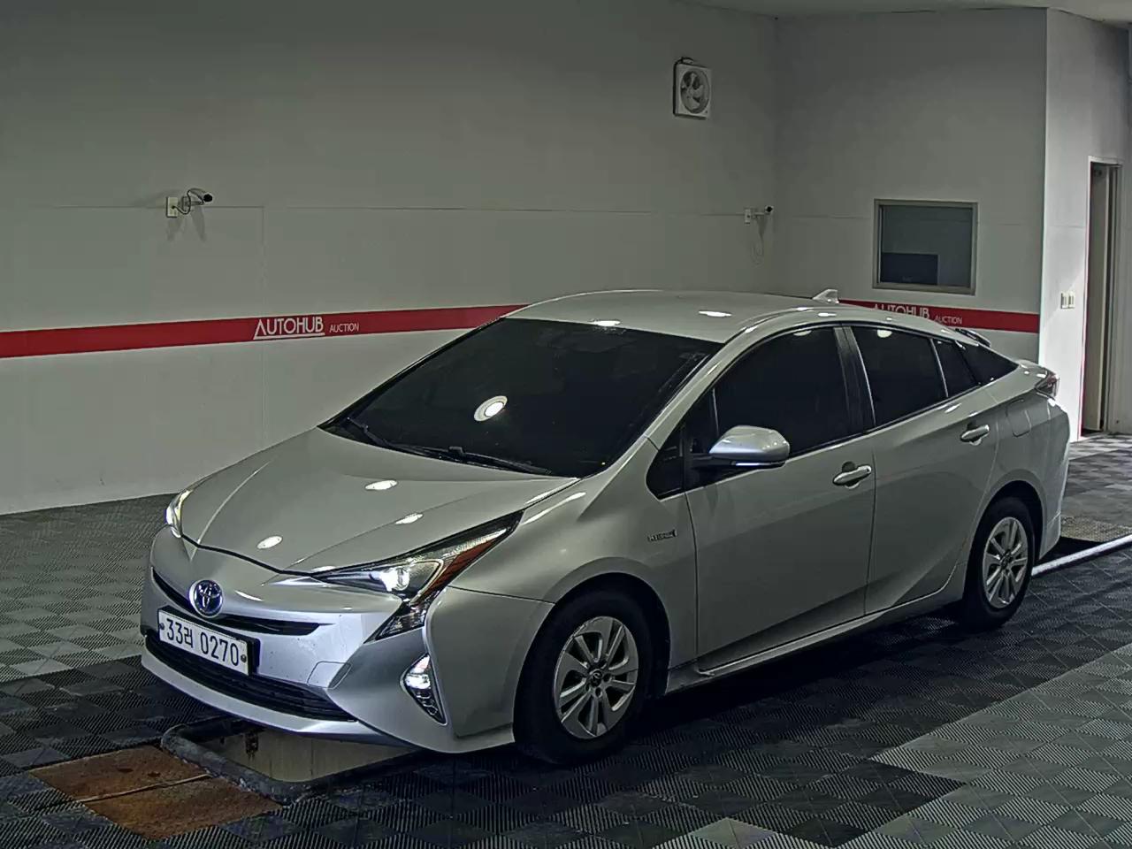 TOYOTA PRIUS (4TH GEN)