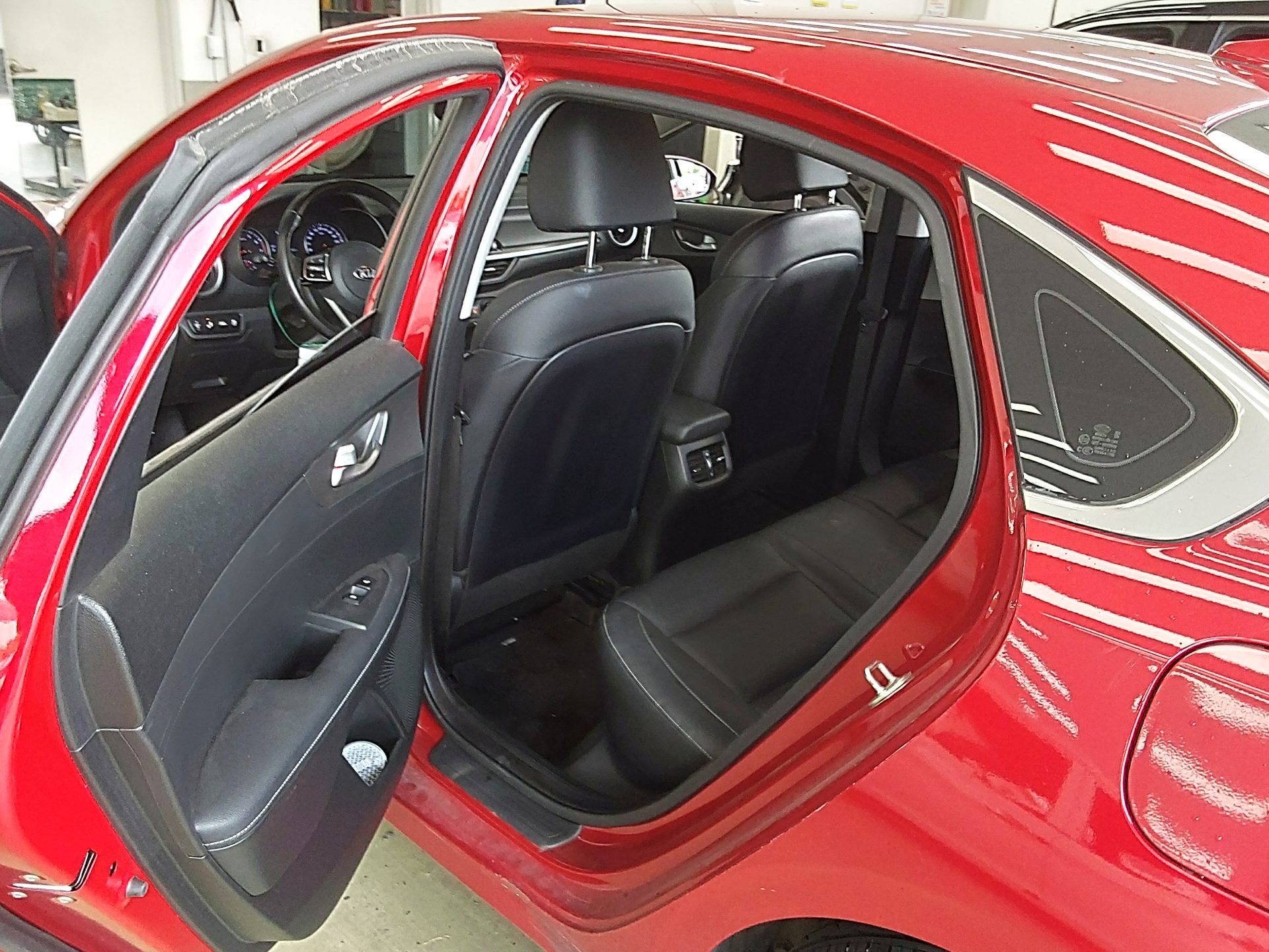 2019 - kia k3
