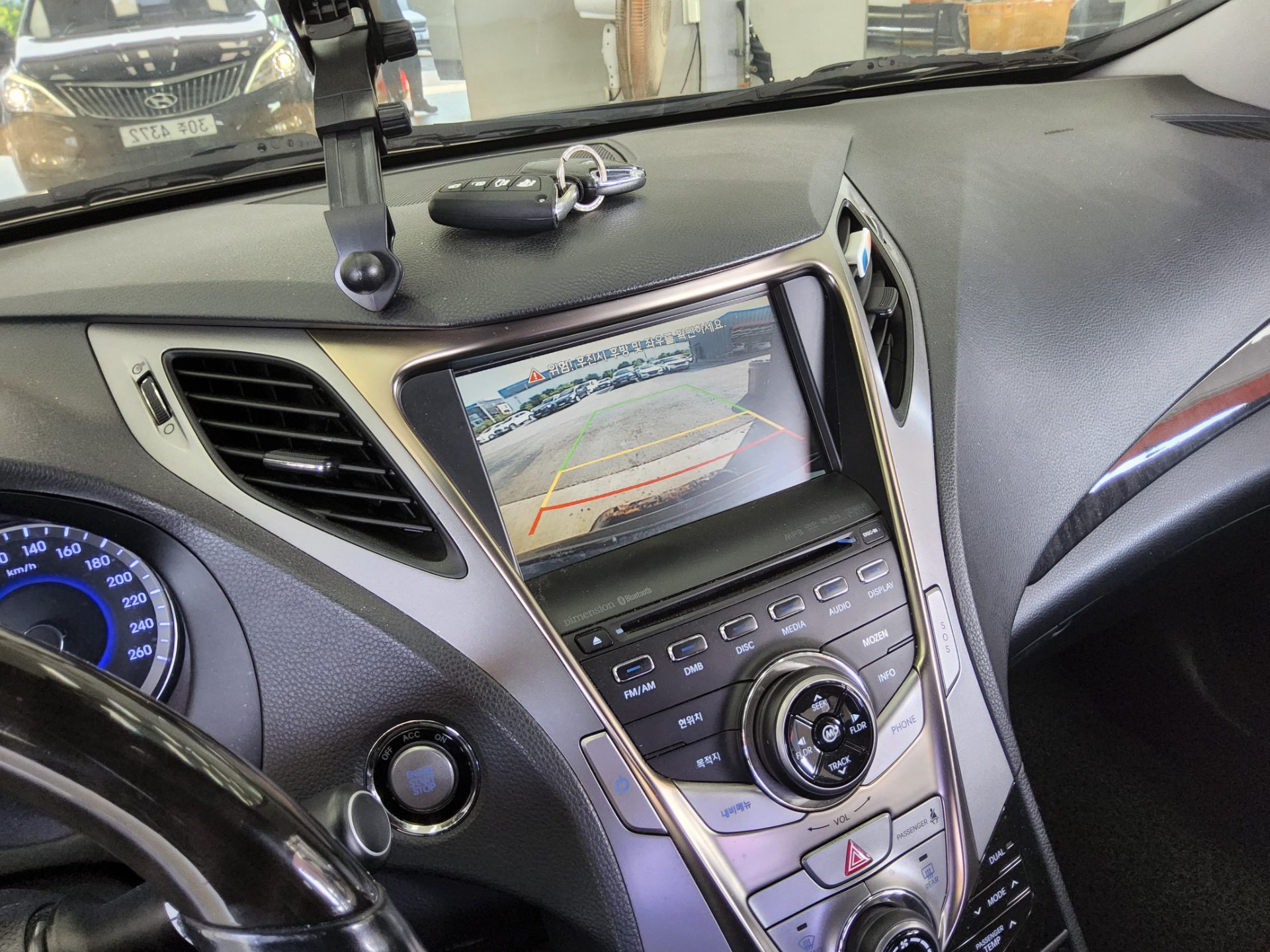 2012 - hyundai grandeur