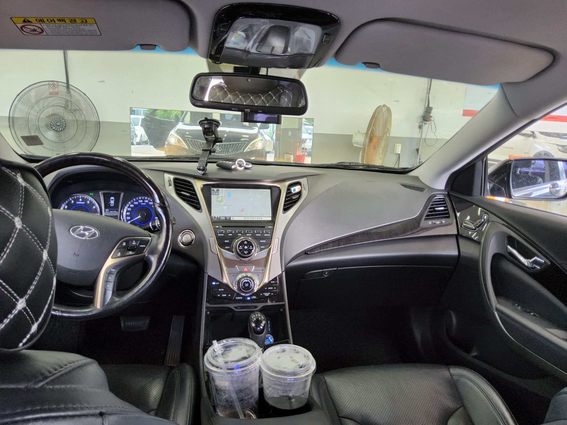2012 - hyundai grandeur