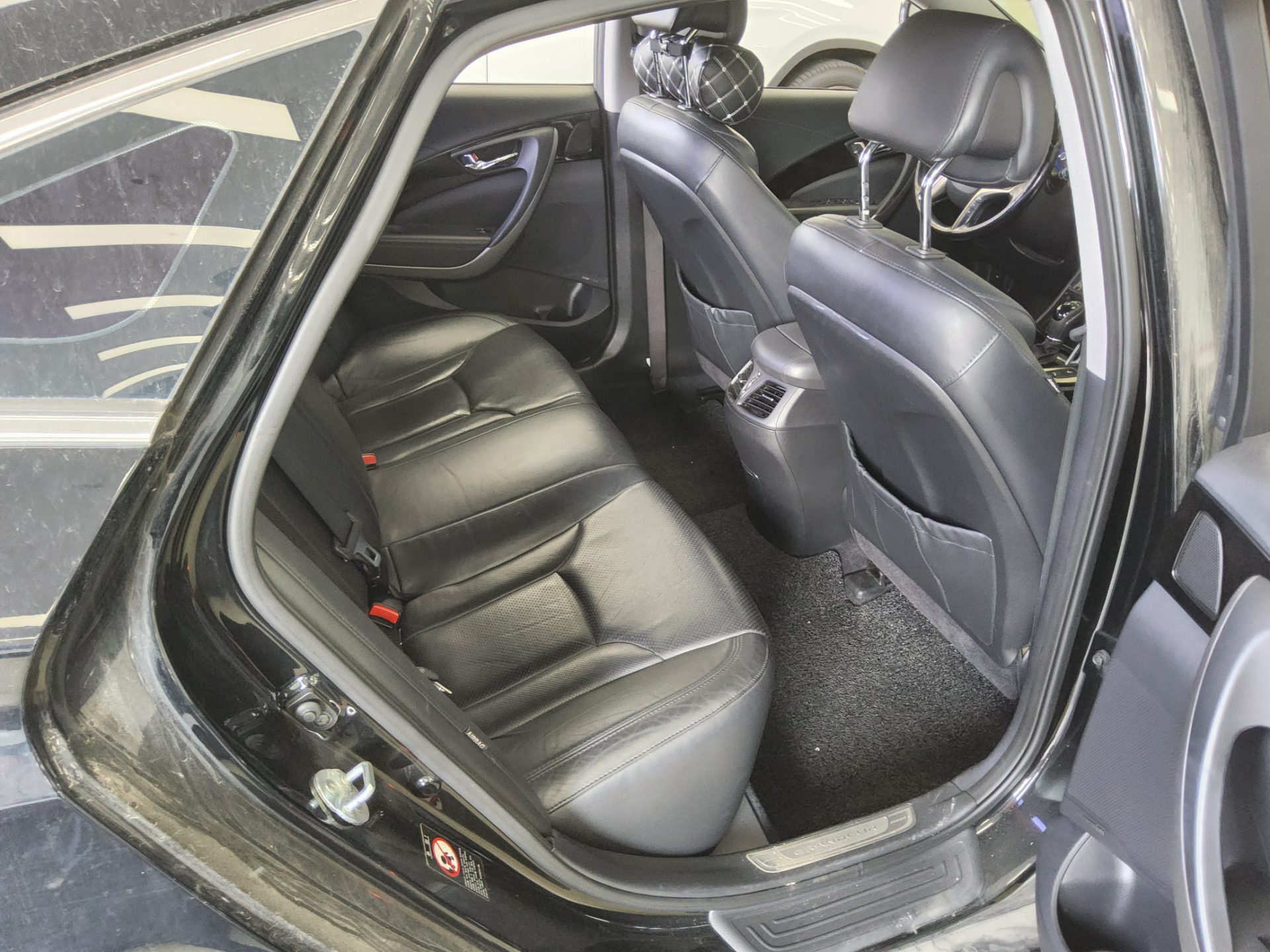 2012 - hyundai grandeur