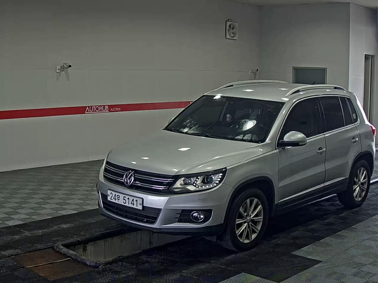 2013 - volkswagen tiguan