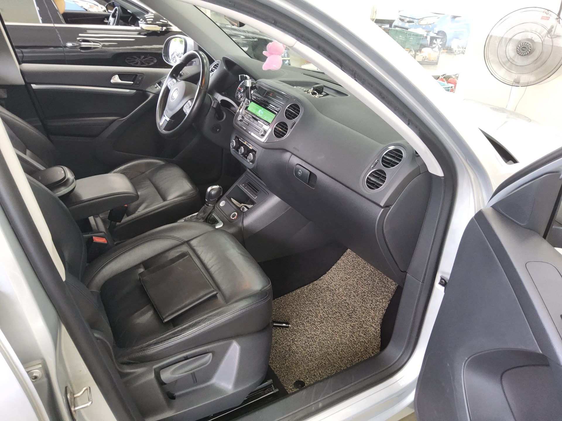2013 - volkswagen tiguan