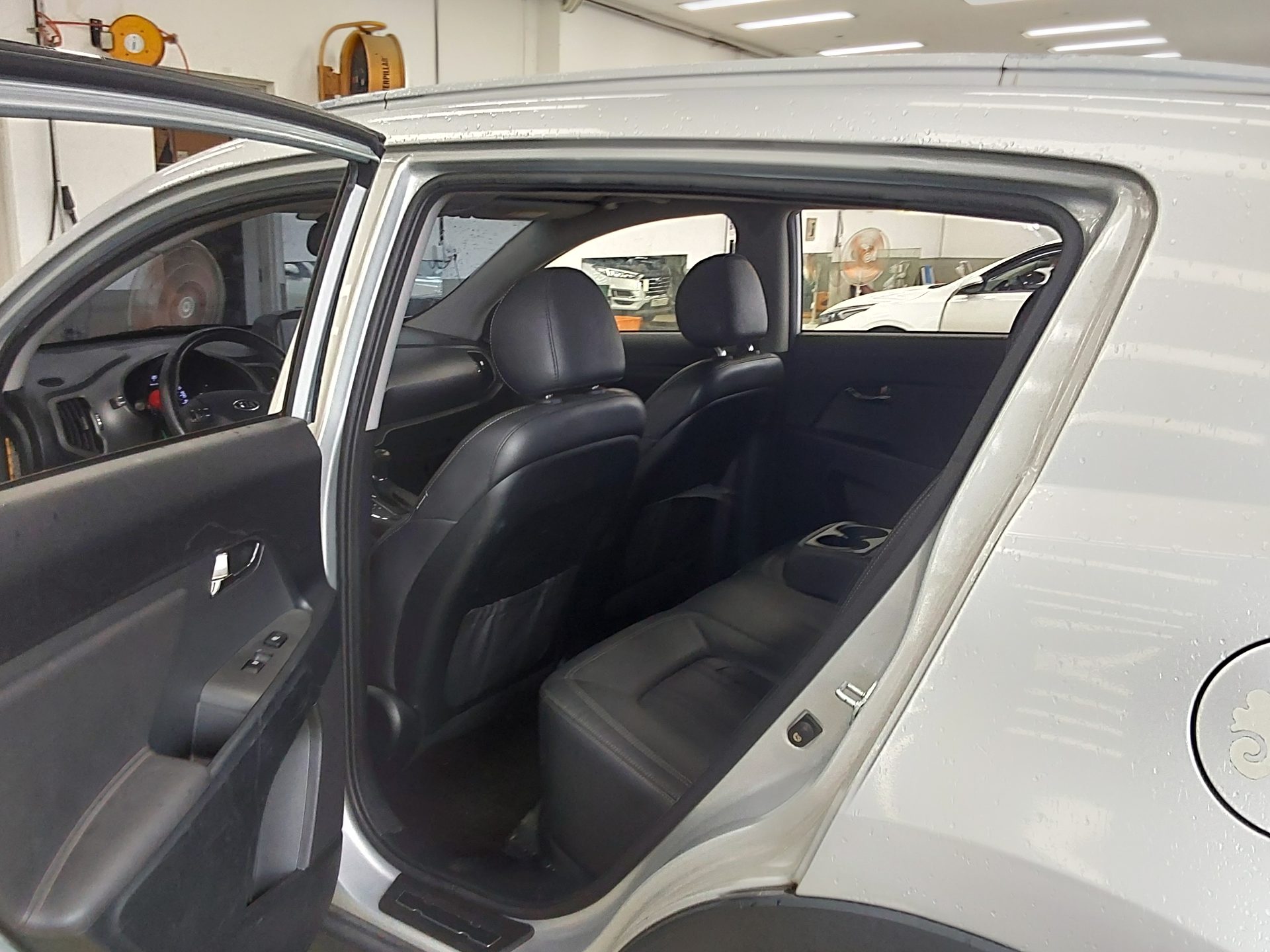 2012 - kia sportage