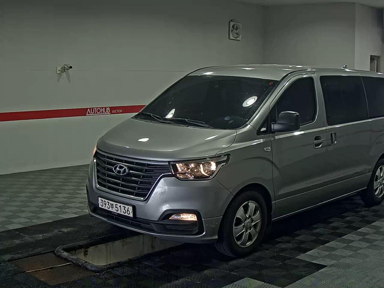 2018 - hyundai grand starex