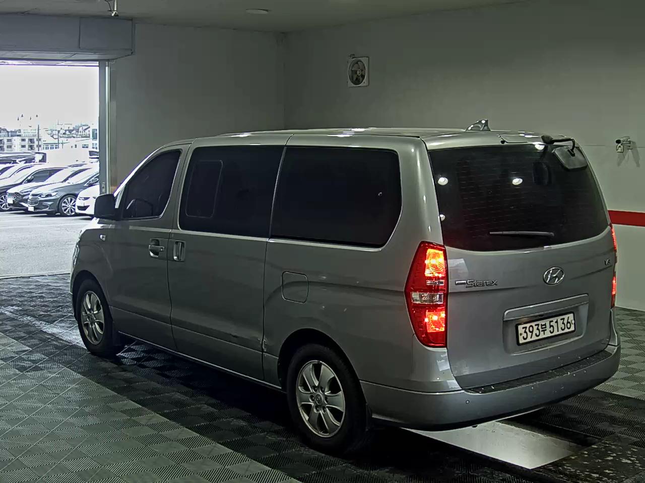 2018 - hyundai grand starex