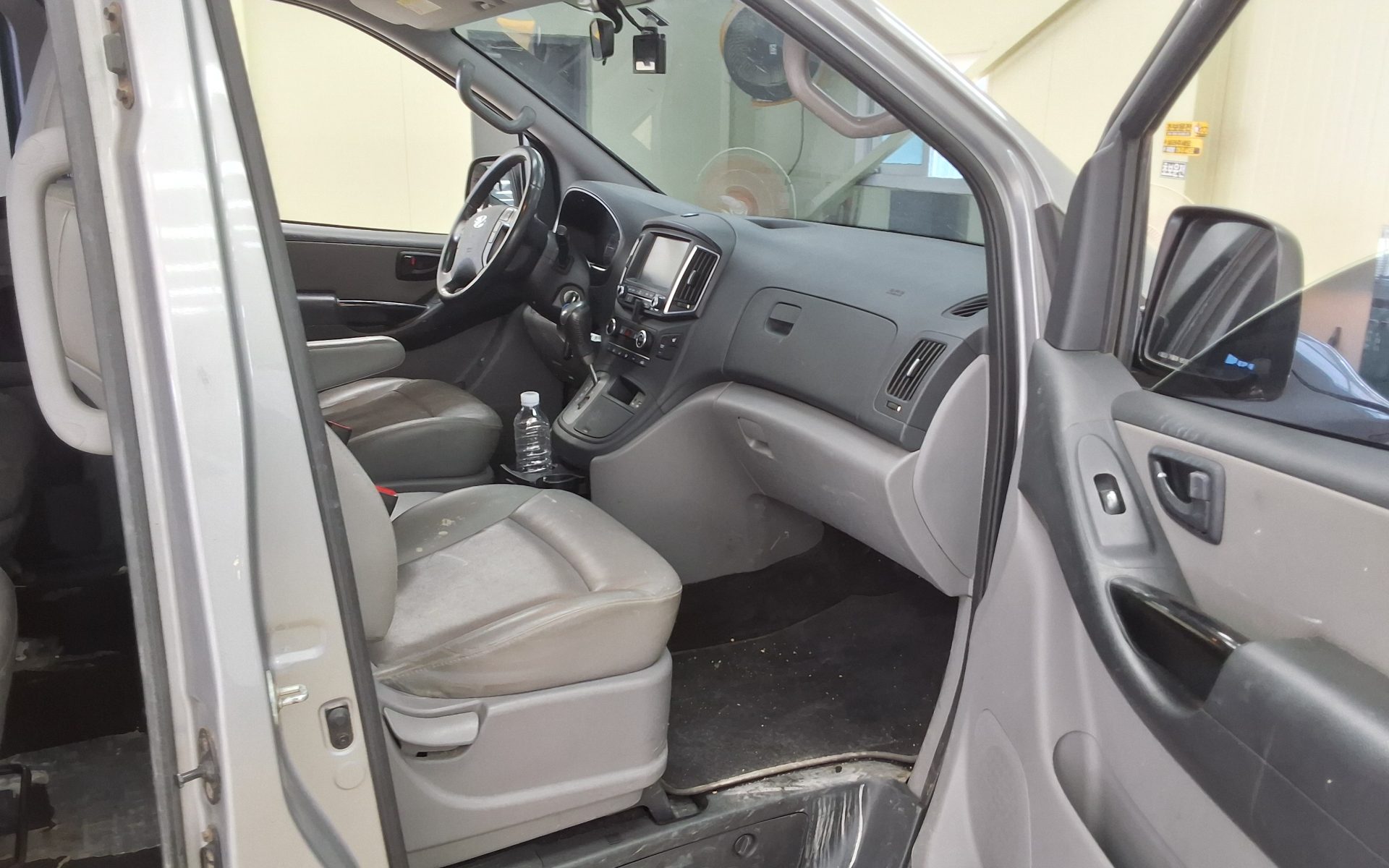 2018 - hyundai grand starex