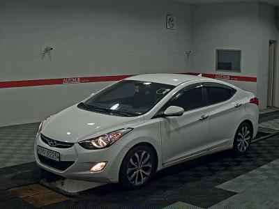 HYUNDAI AVANTE MD M16 GDi AVENUE