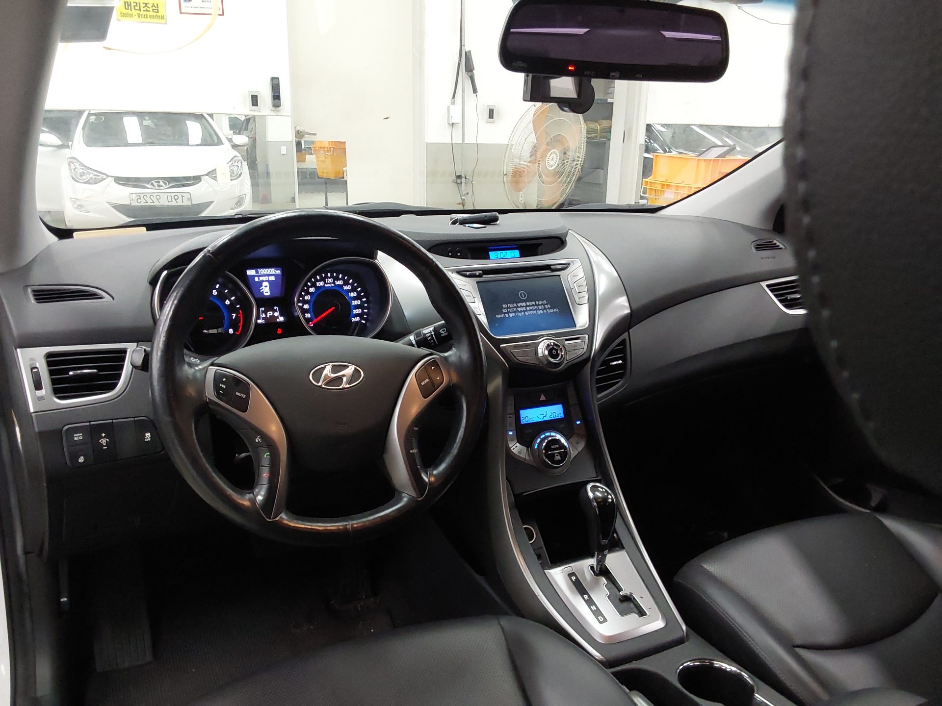 2014 - hyundai avante