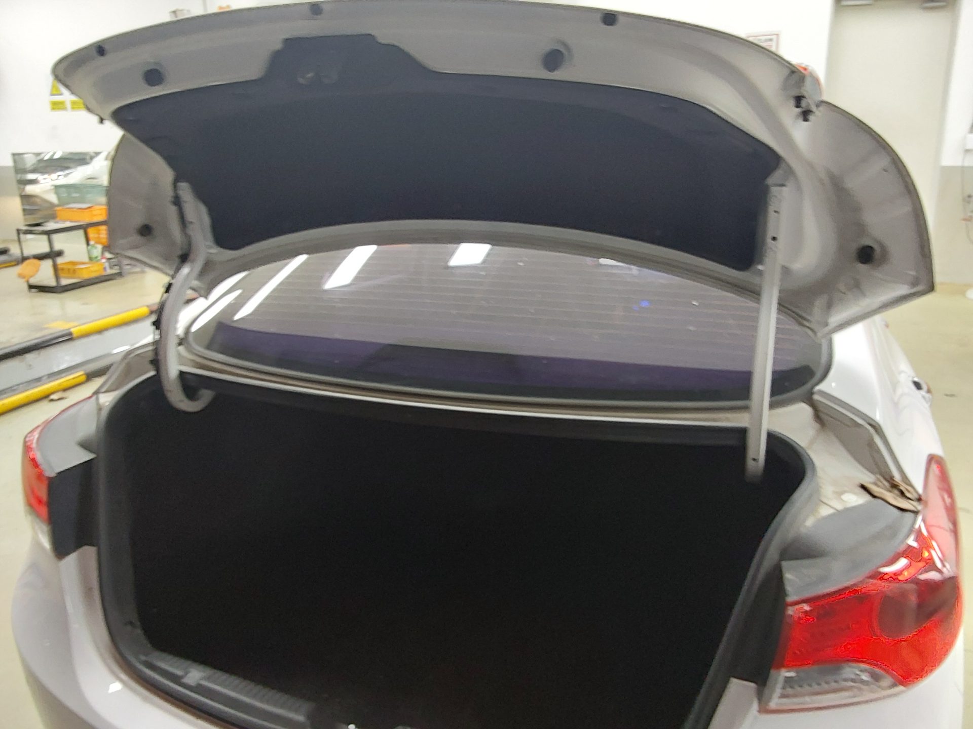 2014 - hyundai avante