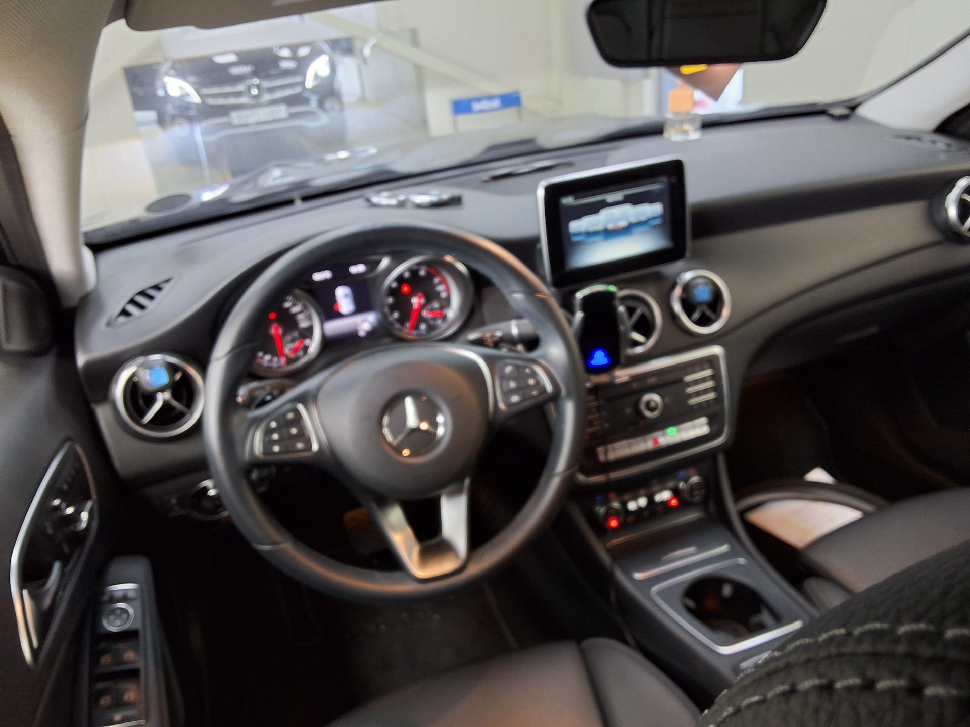 2019 - mercedes-benz gla 220