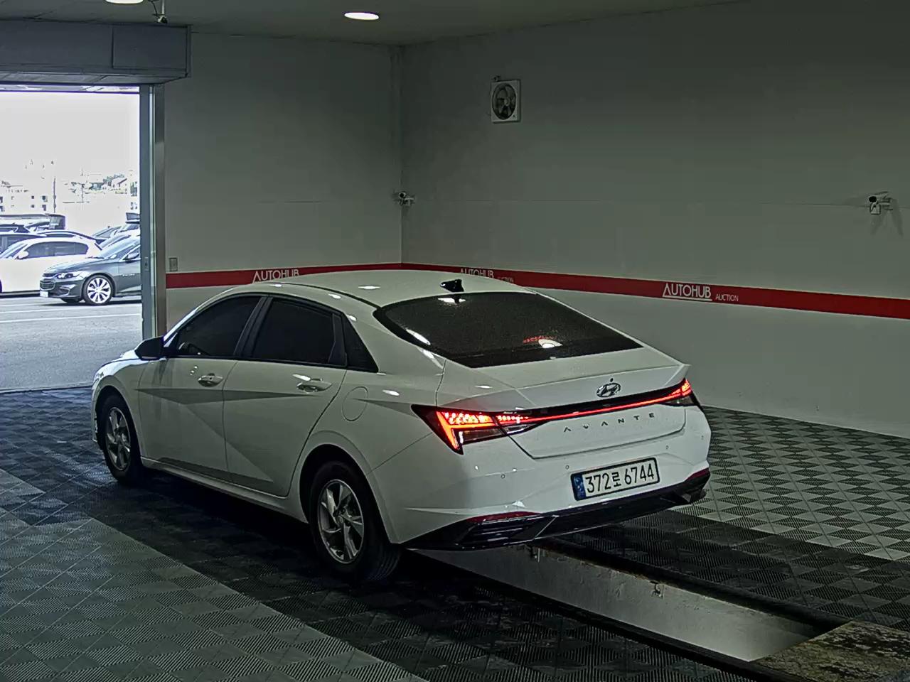 2021 - hyundai avante