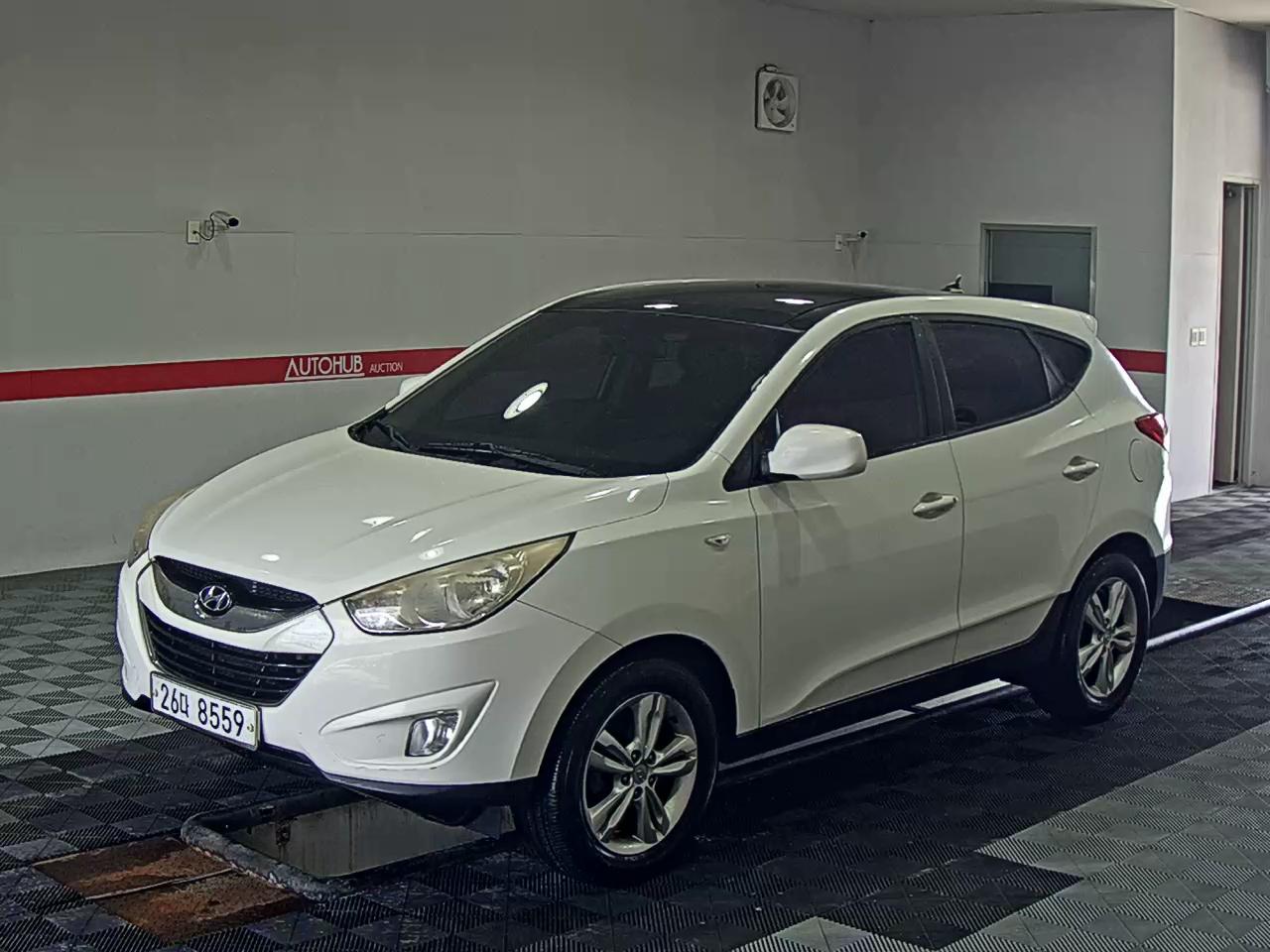 2010 - hyundai tucson