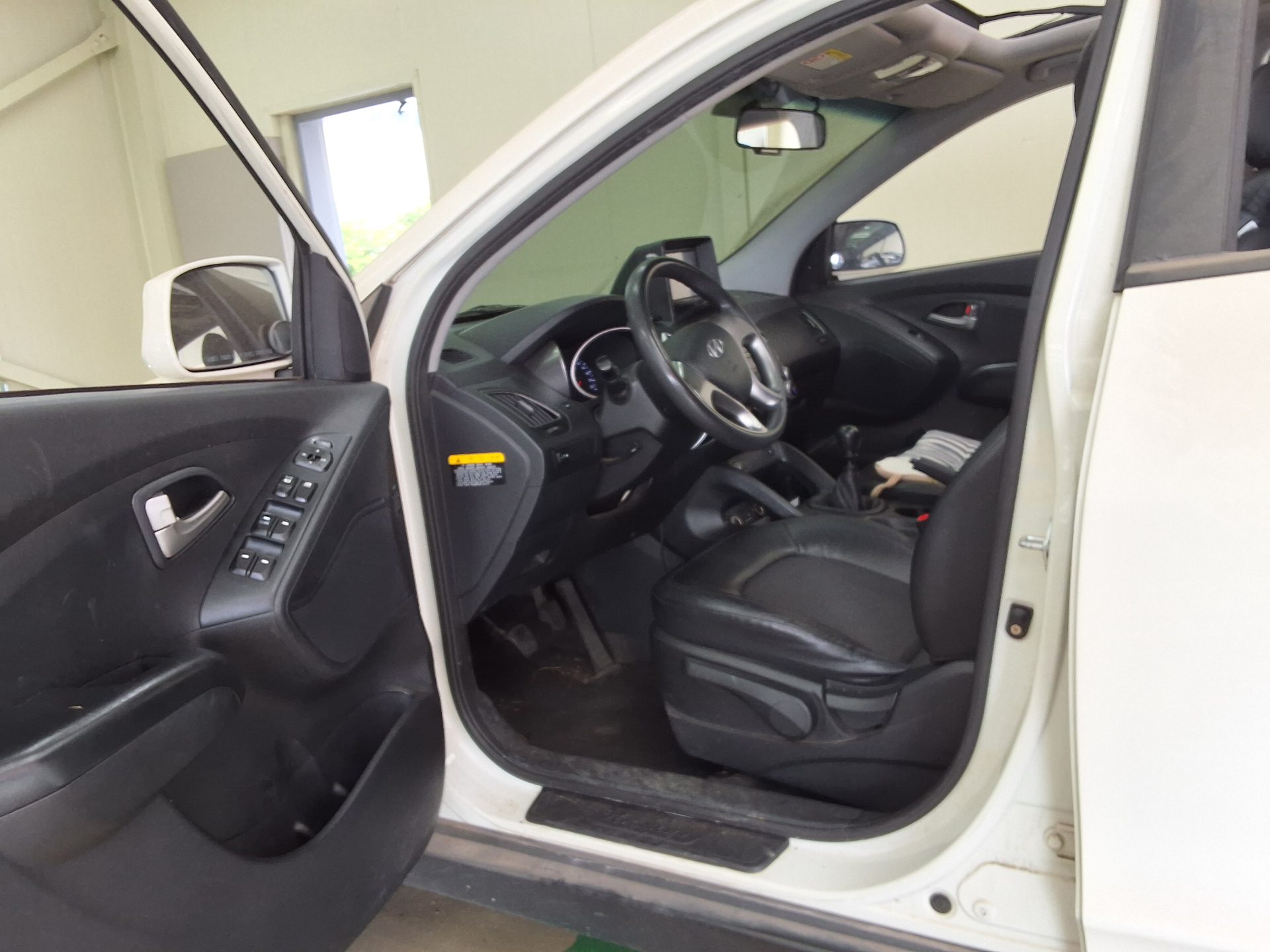 2010 - hyundai tucson