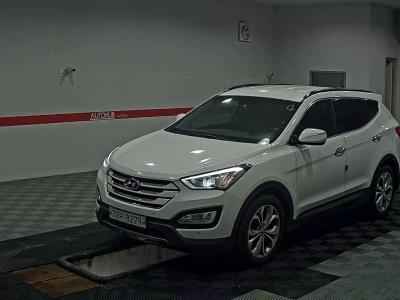 HYUNDAI SANTA FE (DM)