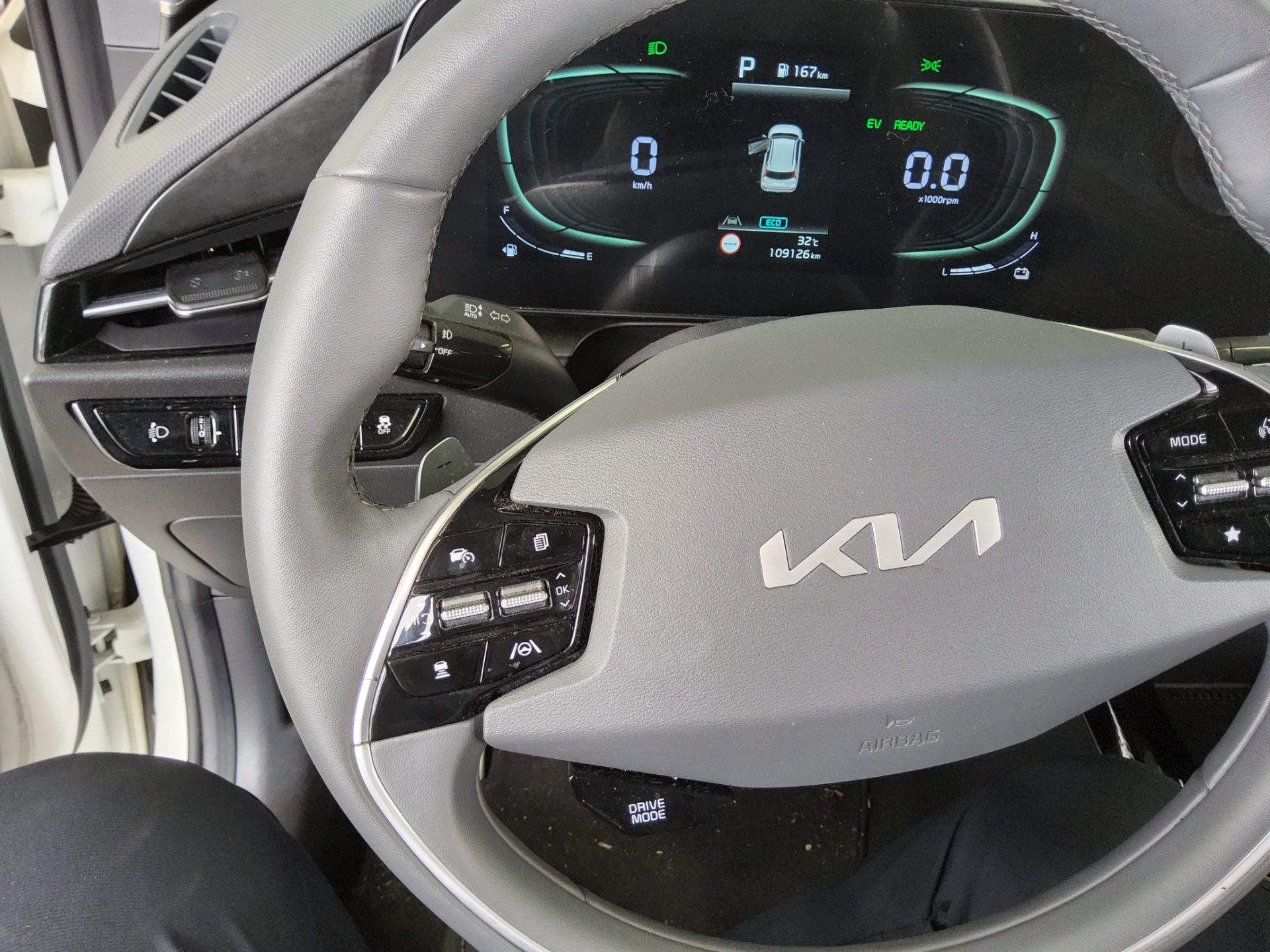 2022 - kia niro