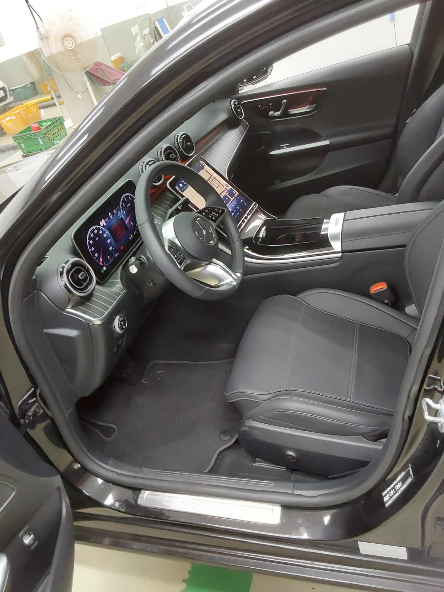 2024 - mercedes-benz c300