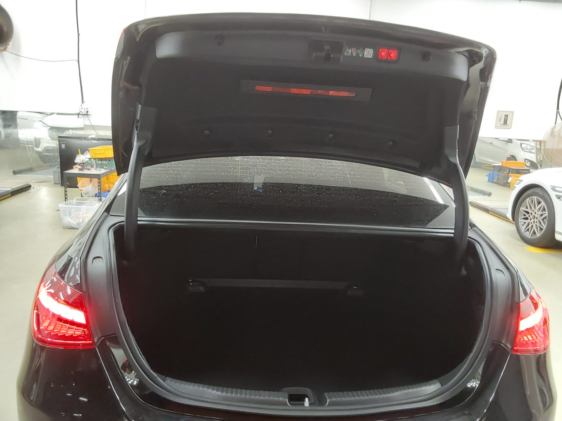 2024 - mercedes-benz c300