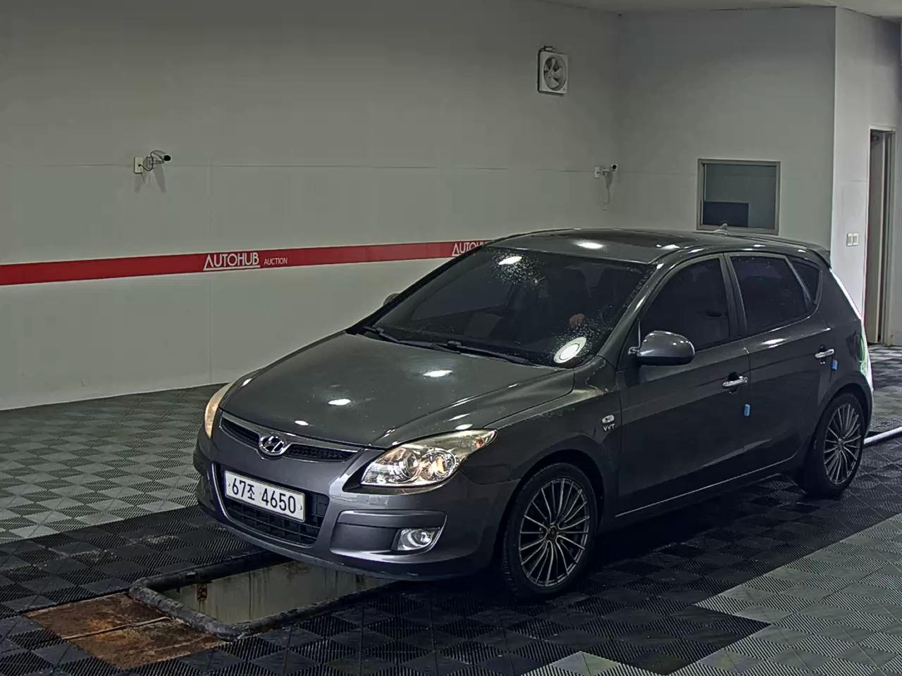 HYUNDAI i30 VVT
