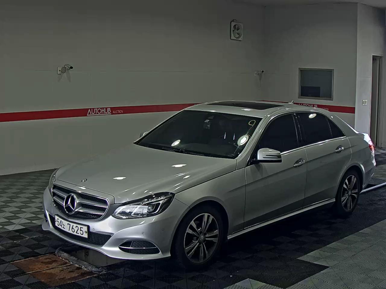 MERCEDES-BENZ CLASS (4TH GEN) E220 CDI AVANTGARDE