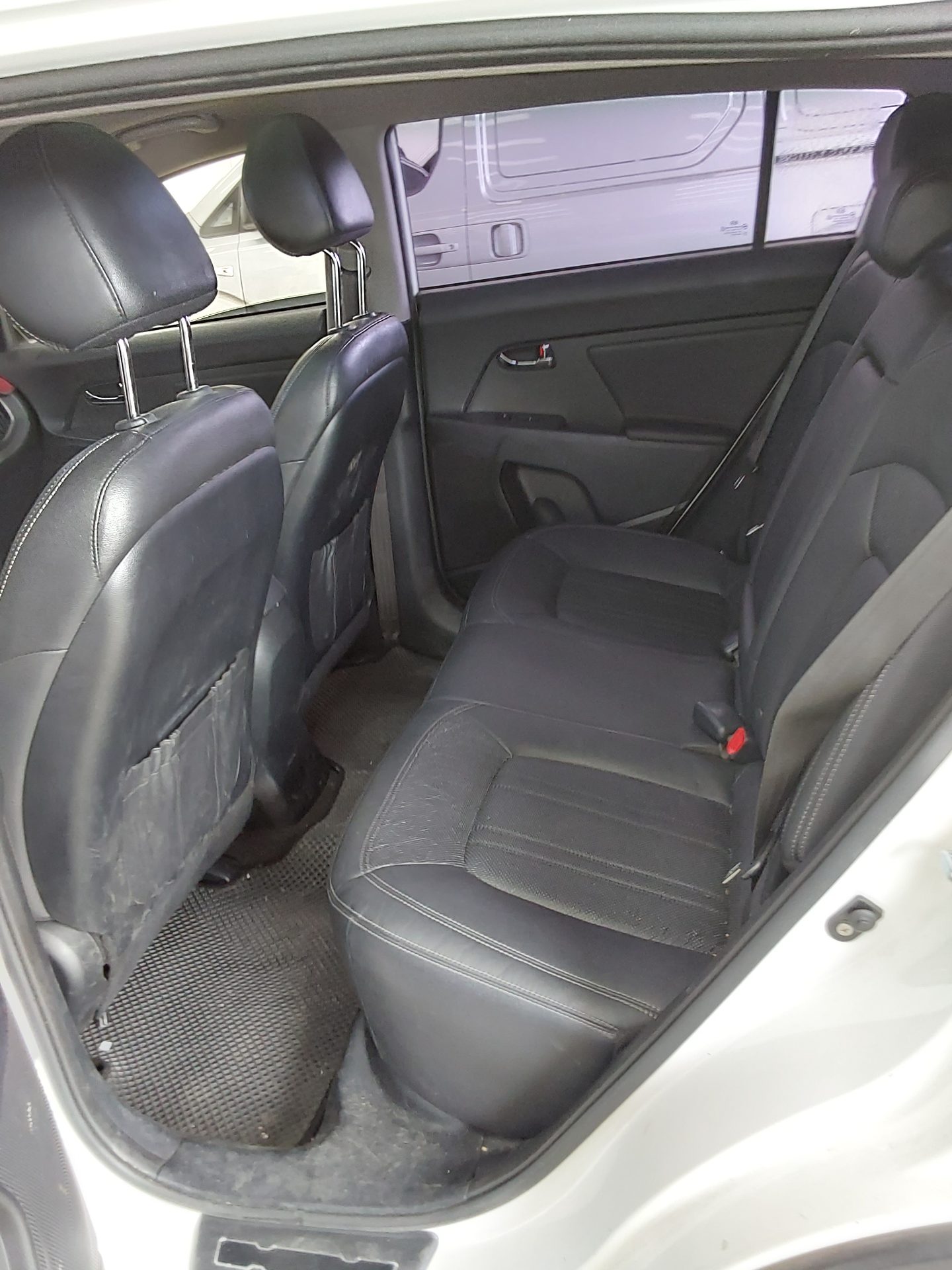 2012 - kia sportage